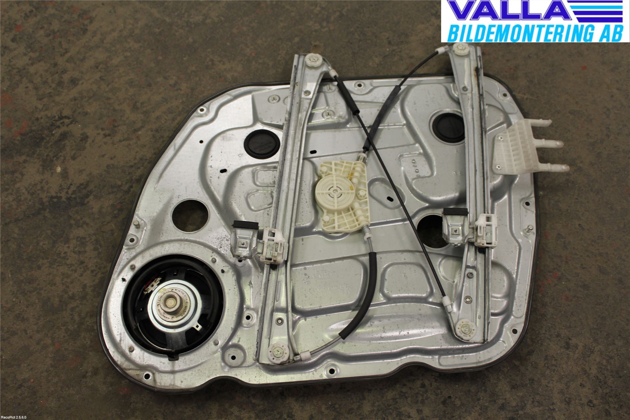 Kia CARENS II 07-12 Vindusheis El Komp