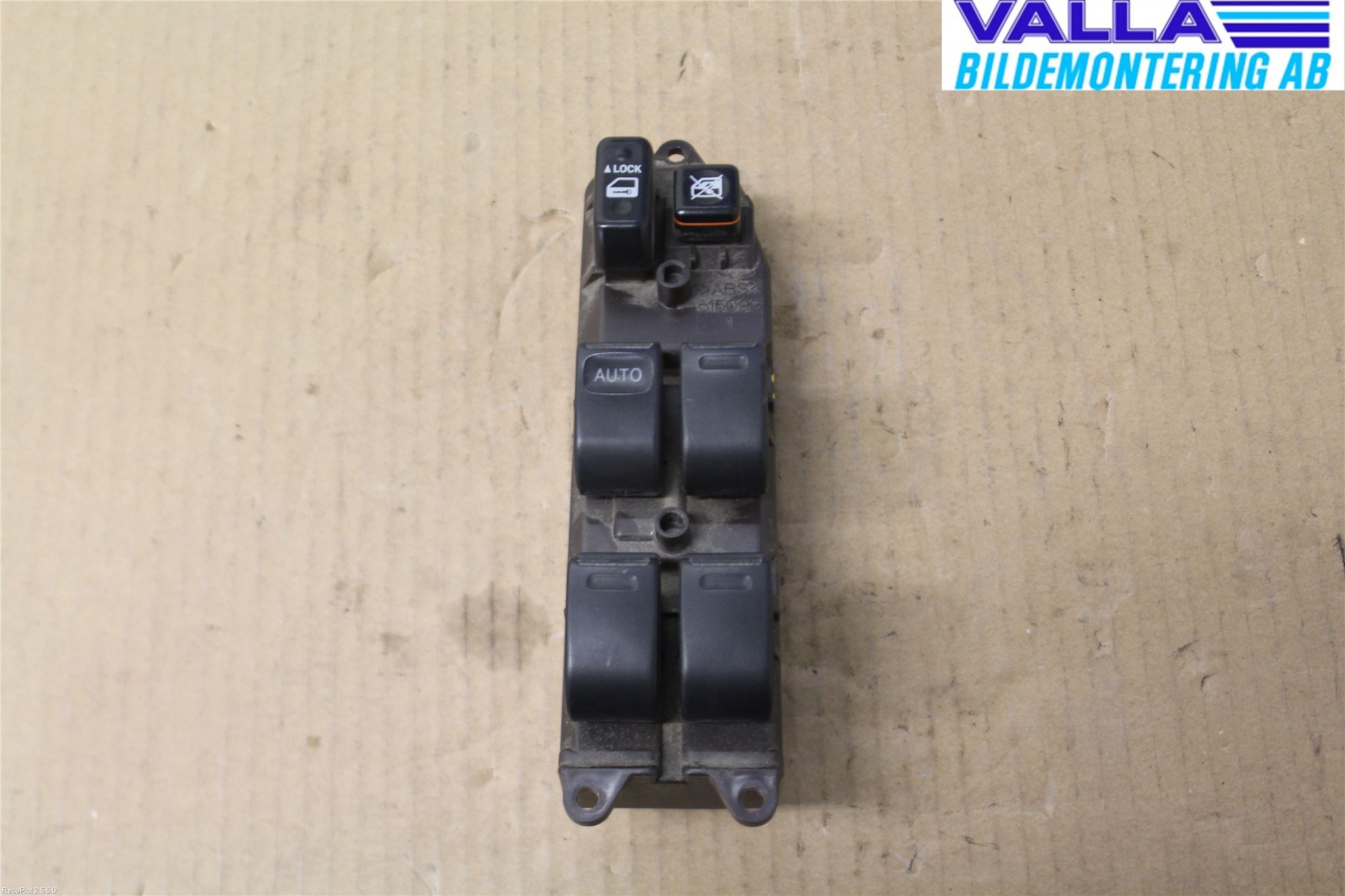 Toyota HILUX 05-16 Bryter Vindusheis