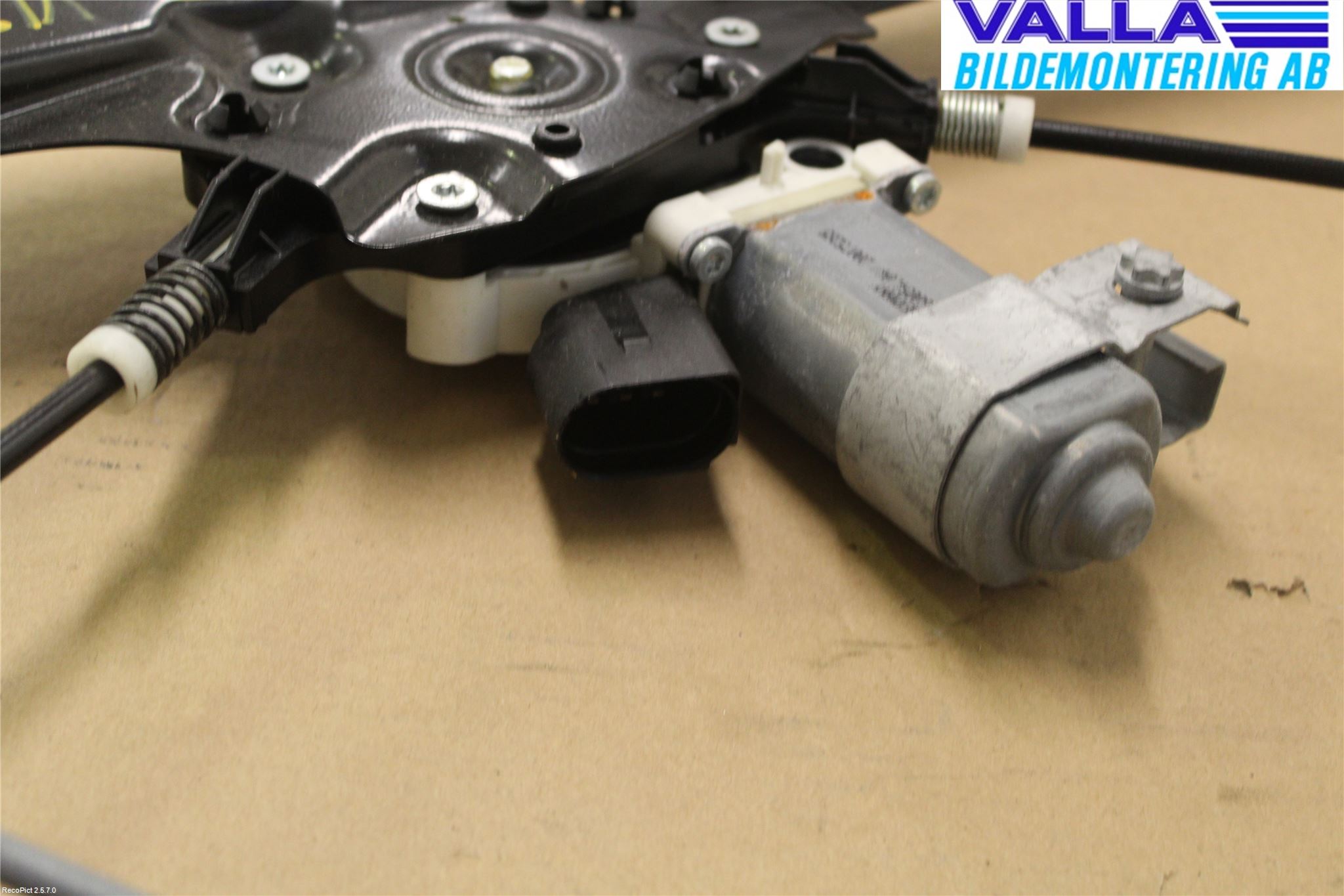 BMW 5 E60/61 Sed/Tou 02-10 Vindusheis El Komp