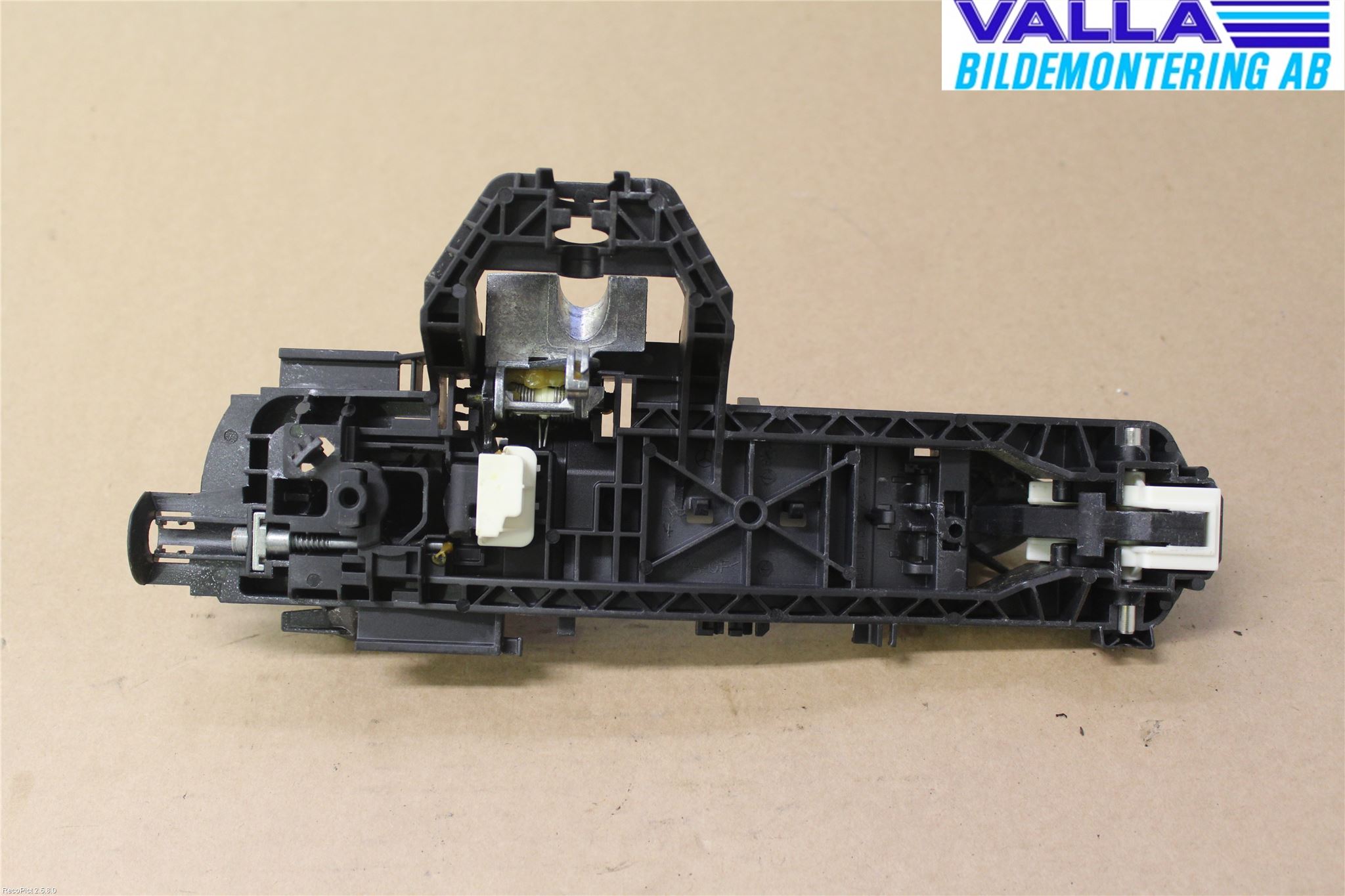 Mercedes-Benz MB E-KLASS (W212) 09-16 Dørhandtak Ytre Høyre
