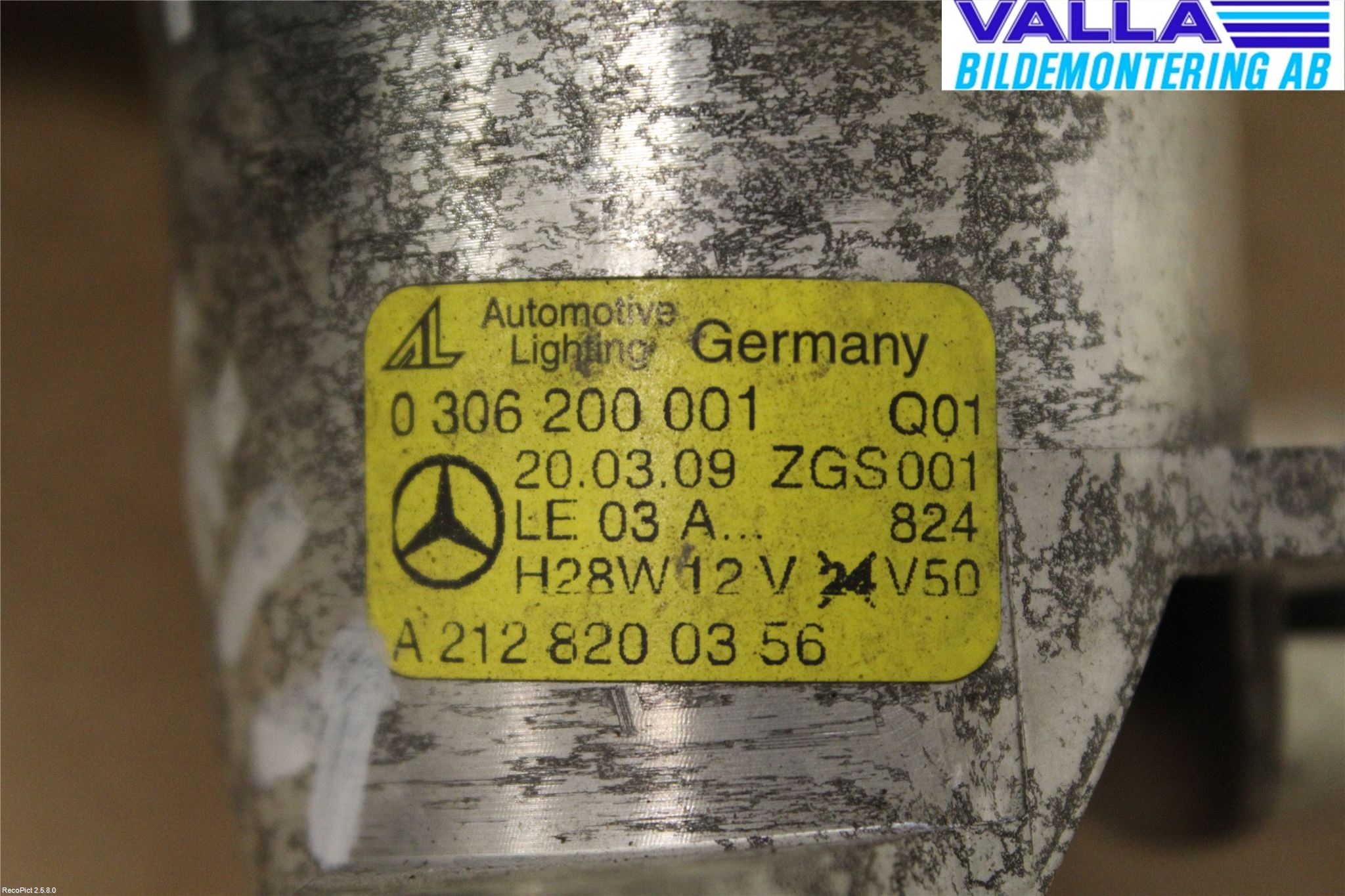 Mercedes-Benz MB E-KLASS (W212) 09-16 Parklykt Foran Venstre
