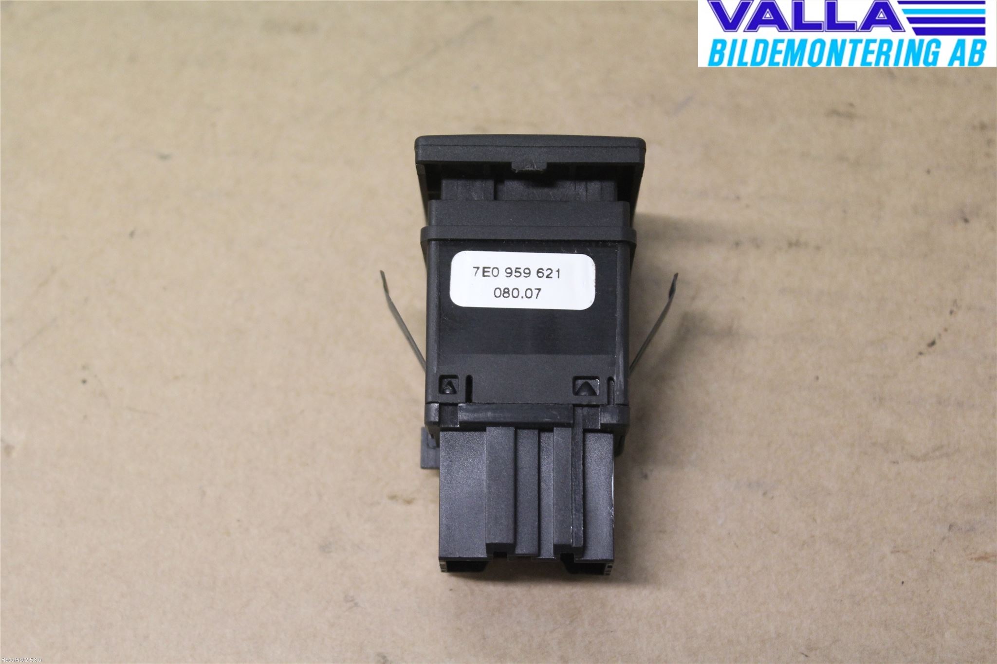 Volkswagen VW TRANSP/CARAVELLE (T5) 04-15 Bryter Varme Rute