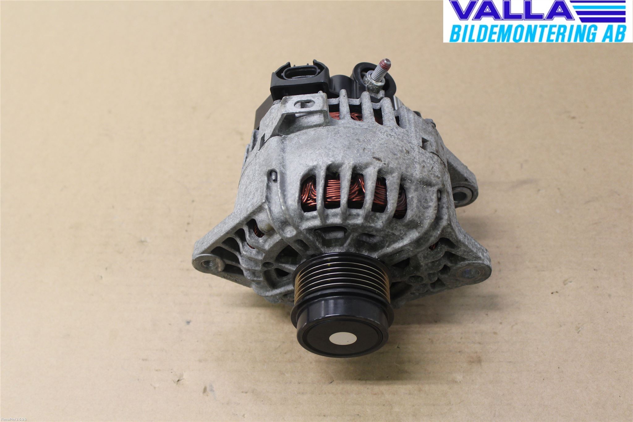 Hyundai VELOSTER 12-17 Dynamo