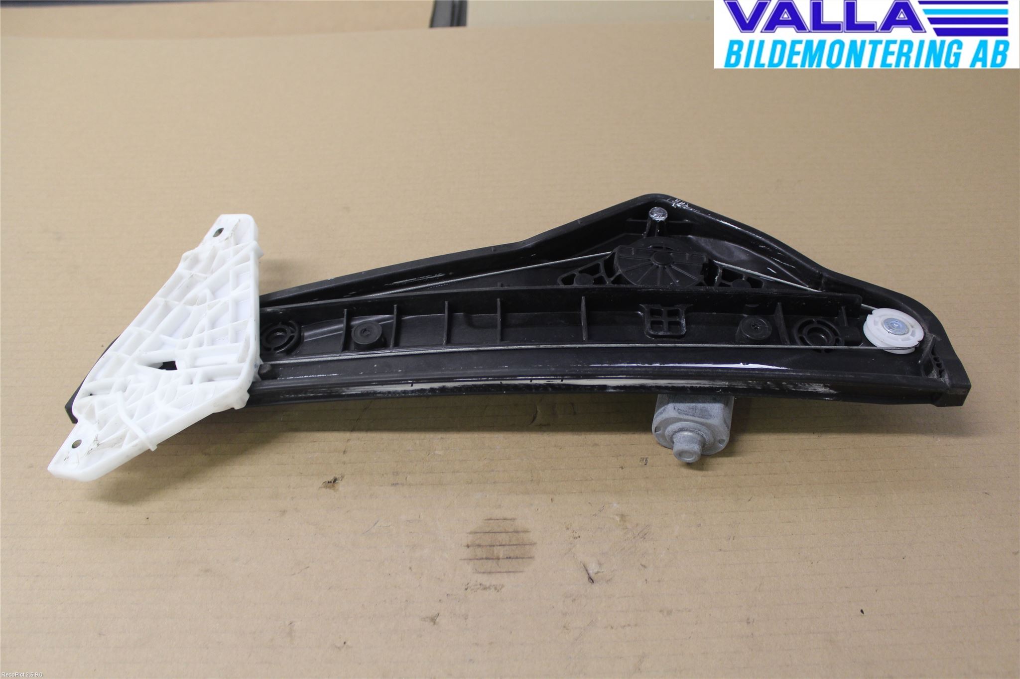 Hyundai VELOSTER 12-17 Vindusheis El Komp