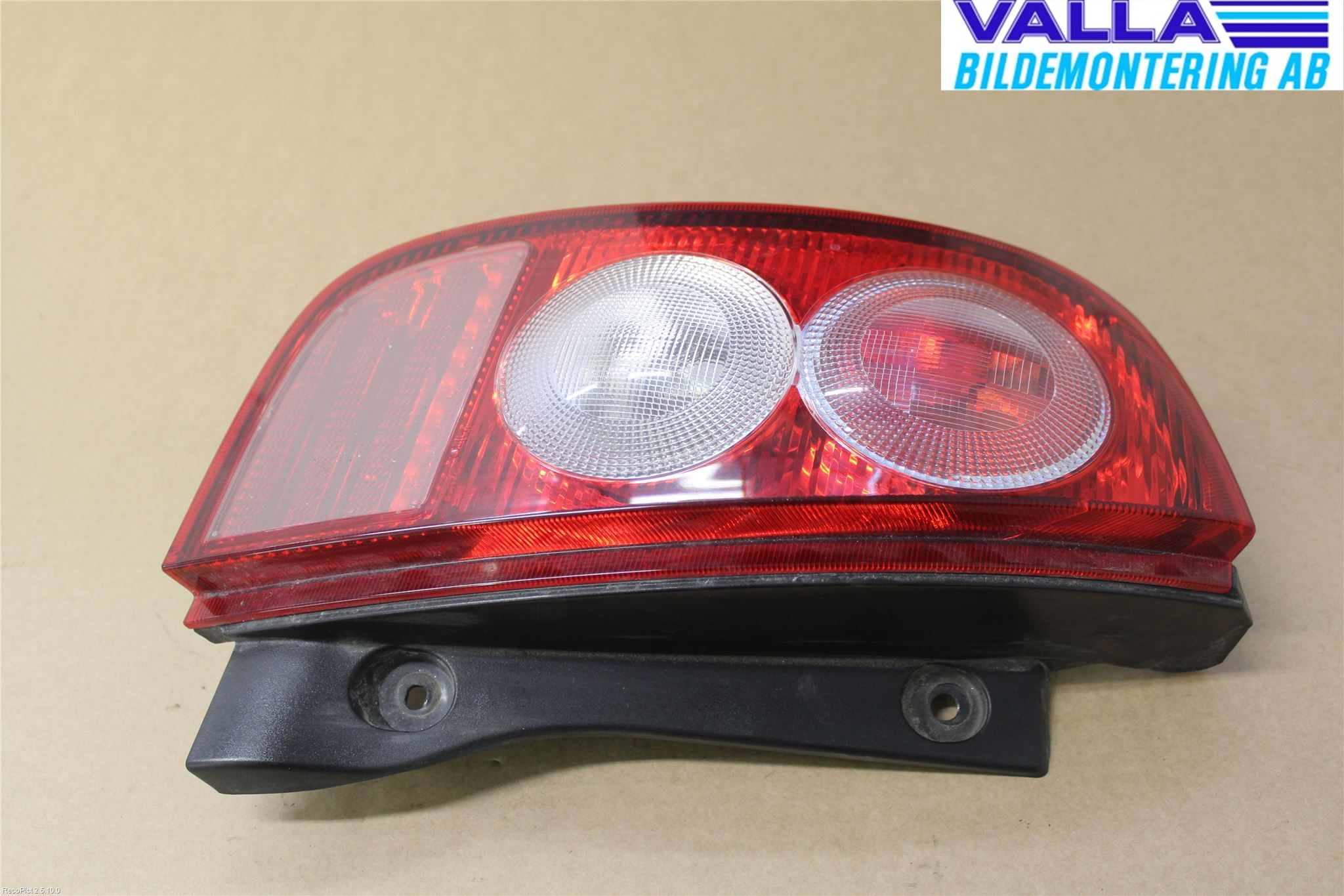 Nissan MICRA 03-07 Baklykt Venstre
