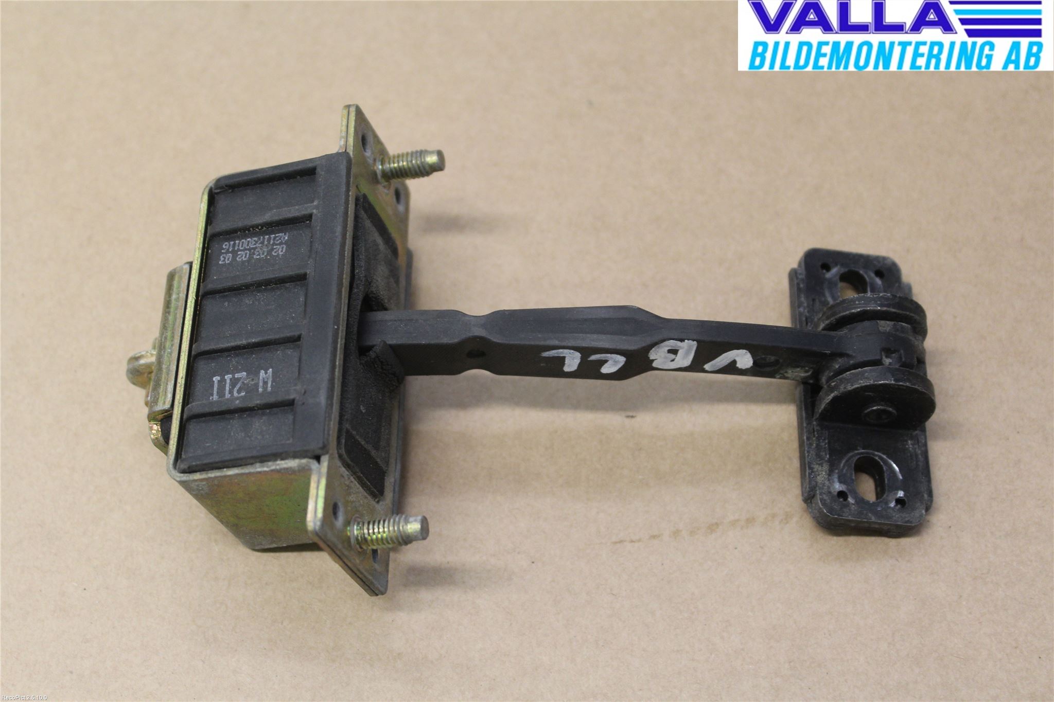 Mercedes-Benz MB E-KLASS (W211) 02-09 Dørstopper
