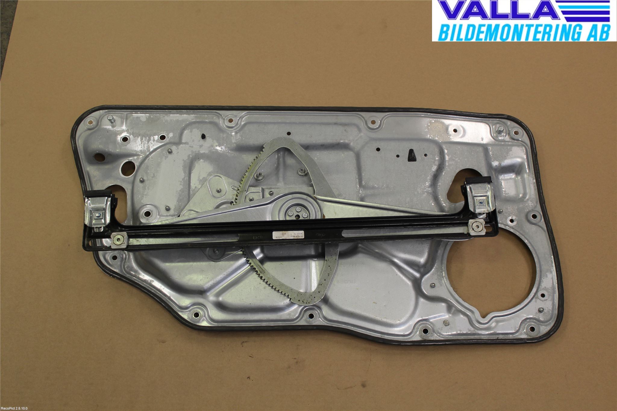 Volvo XC70 14-16 Vindusheis El Komp