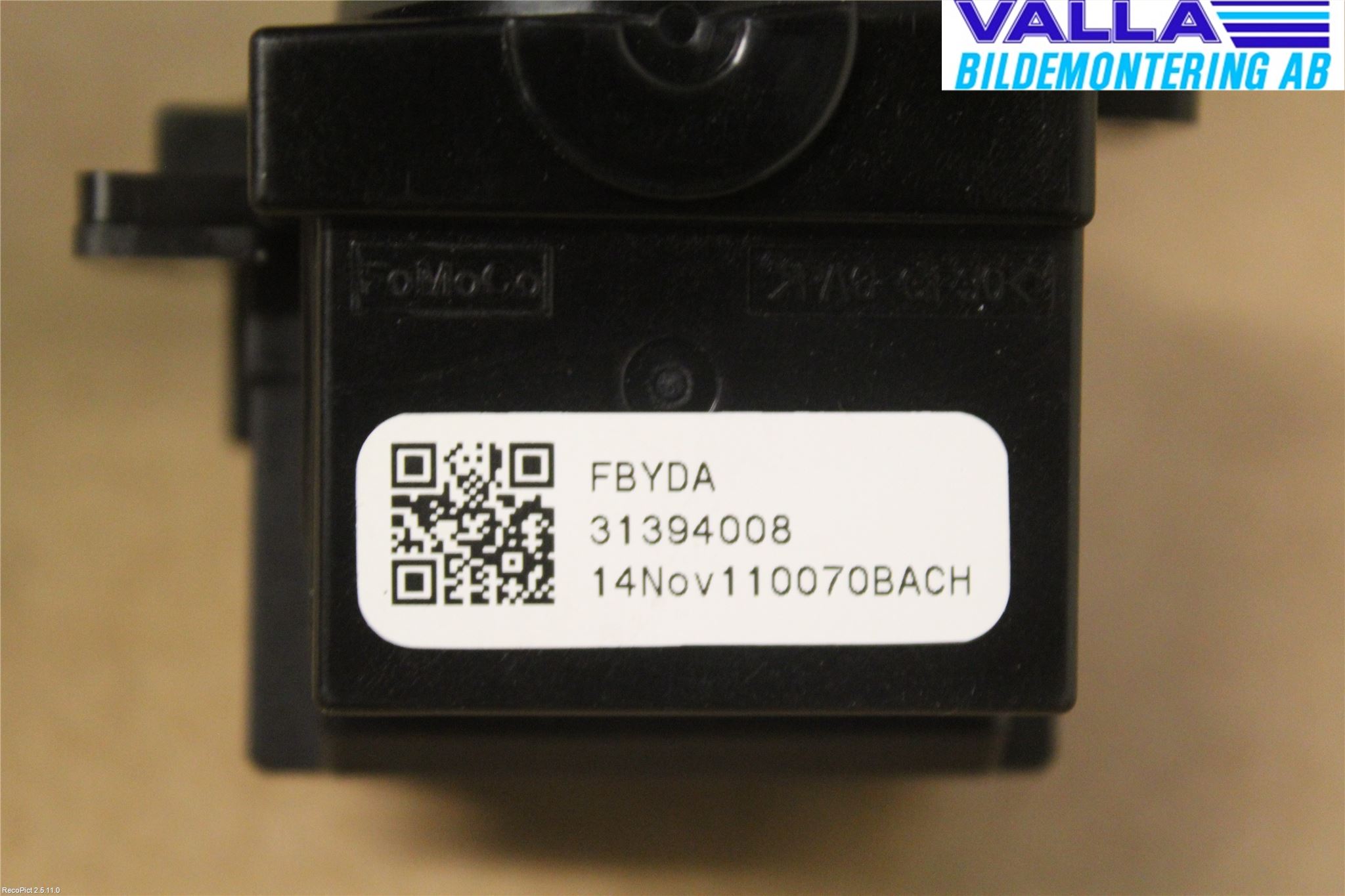 Volvo V40 CROSS COUNTRY 13-19 Bryter Ratt Visker - Spyler