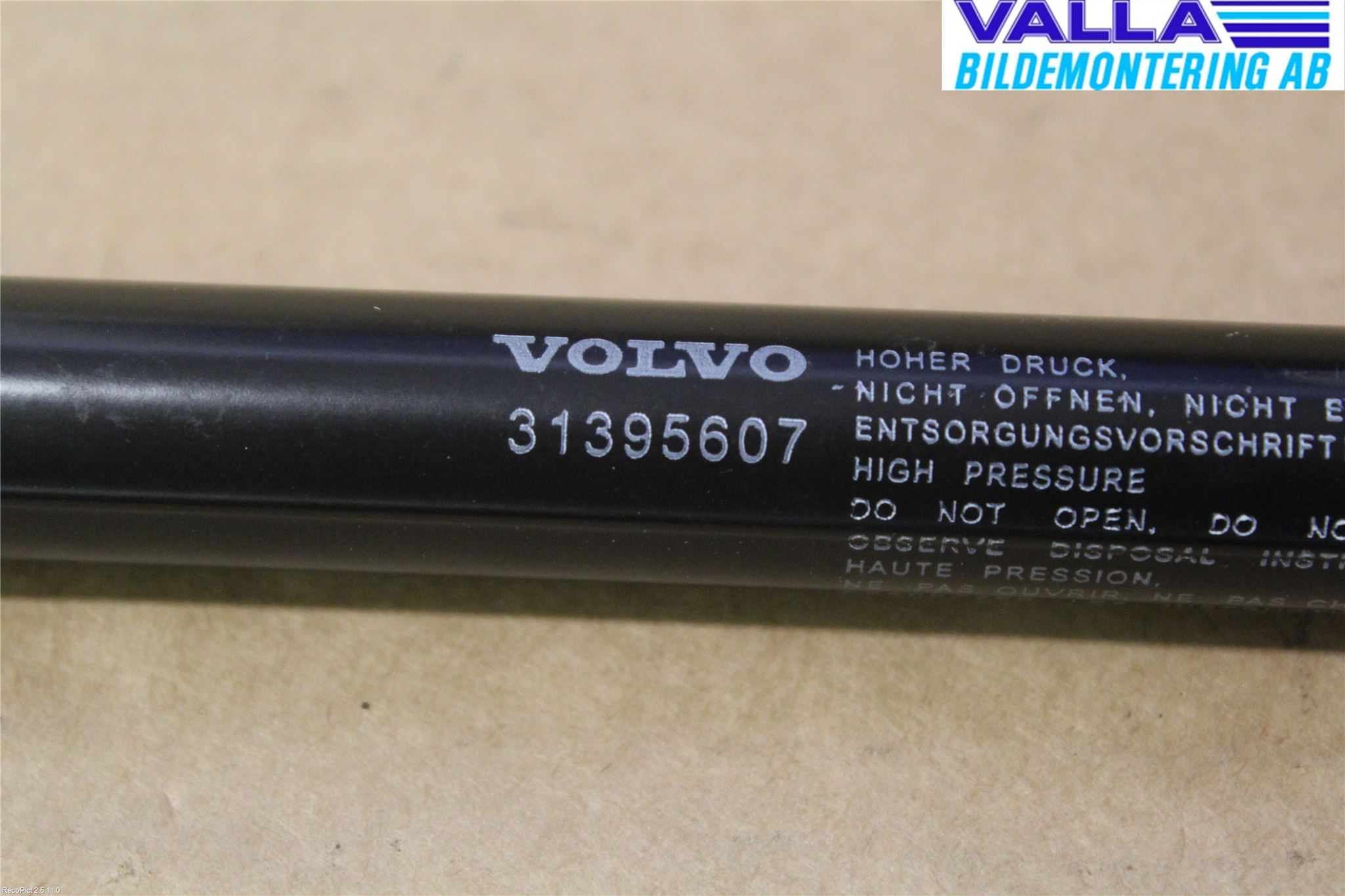 Volvo V40 CROSS COUNTRY 13-19 Bakluke Demper-Gassfjær