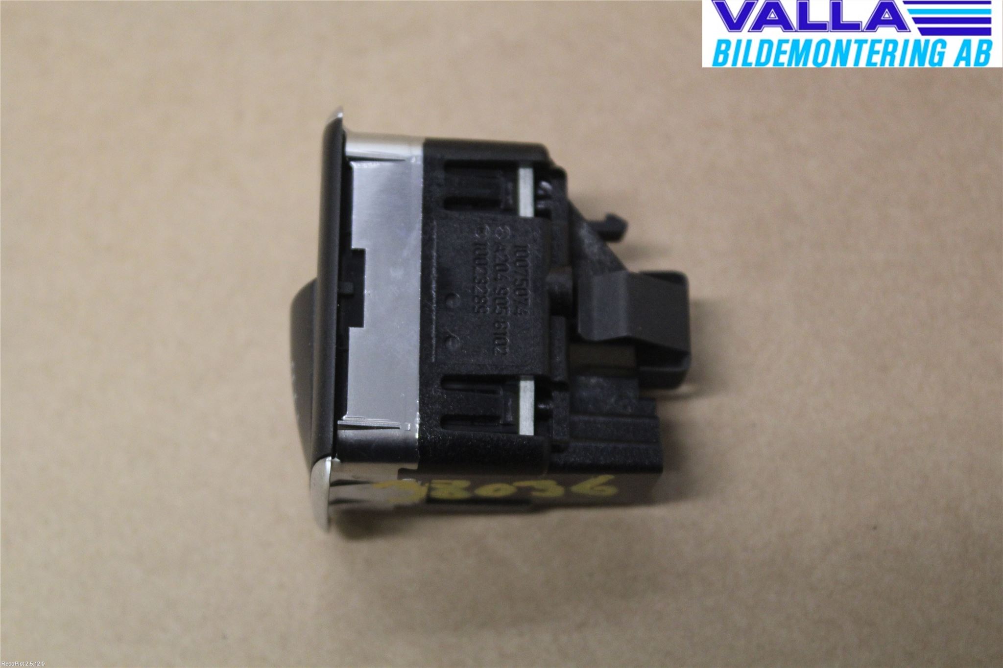 Mercedes-Benz MB GLA-KLASS (X156) 13-20 Bryter Vindusheis