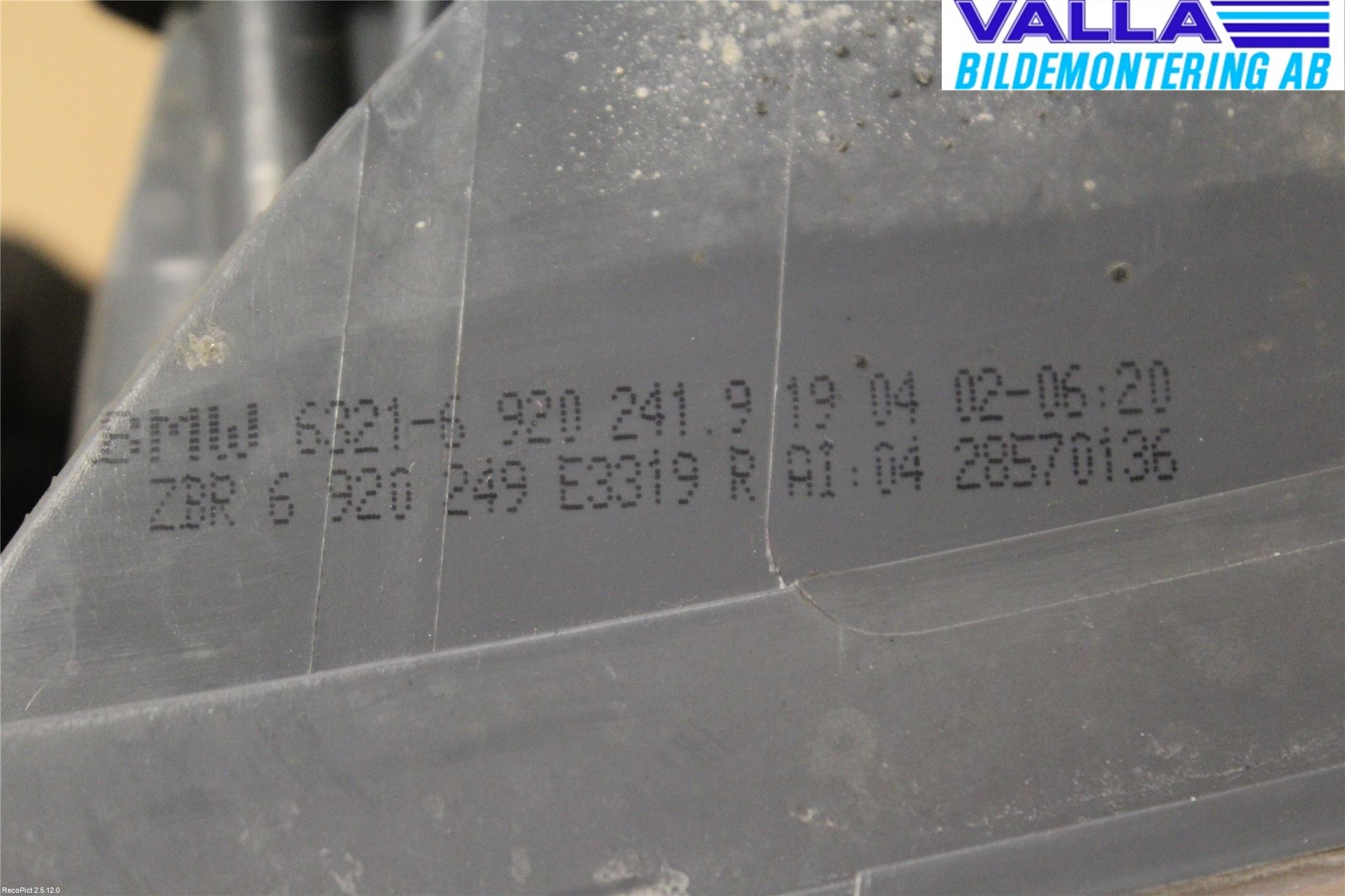 BMW 3 E46      98-05 Baklykt Venstre