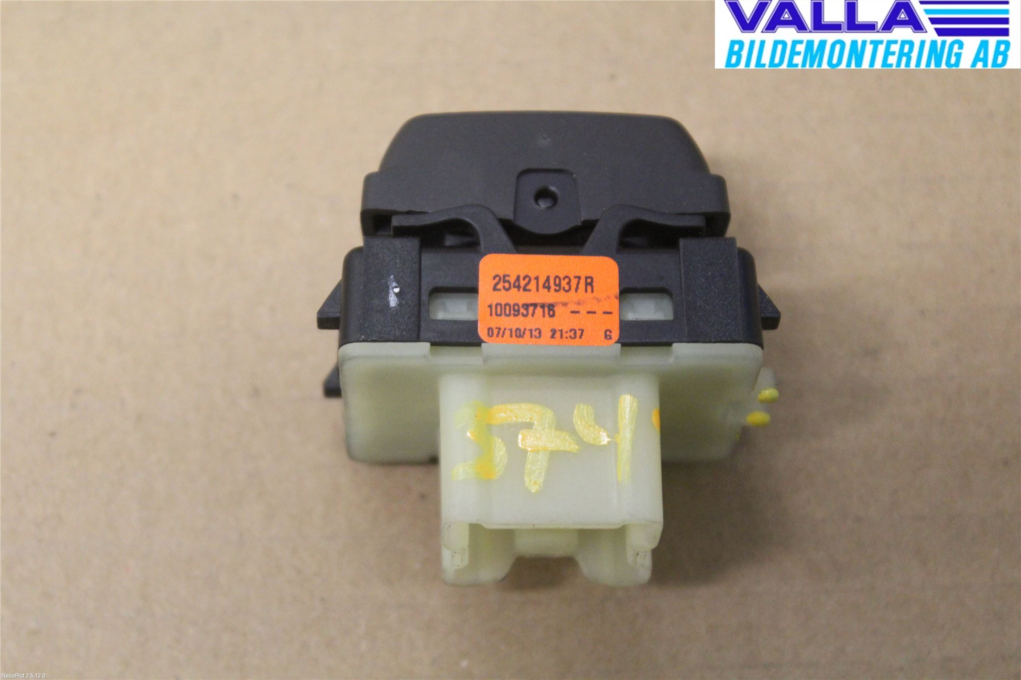 Dacia SANDERO/STEPWAY 13-20 Bryter Vindusheis