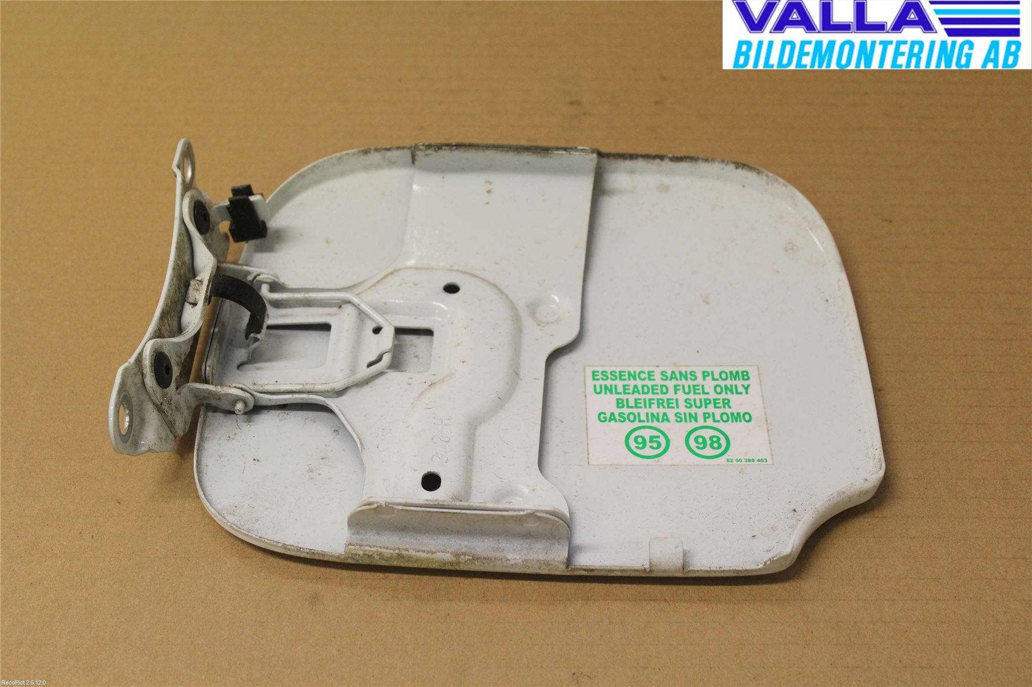 Dacia SANDERO/STEPWAY 13-20 Drivstoff Tankluke