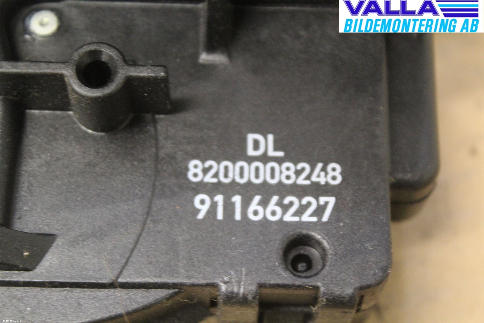 Opel VIVARO 01-14 Dørlås - Låsekasse