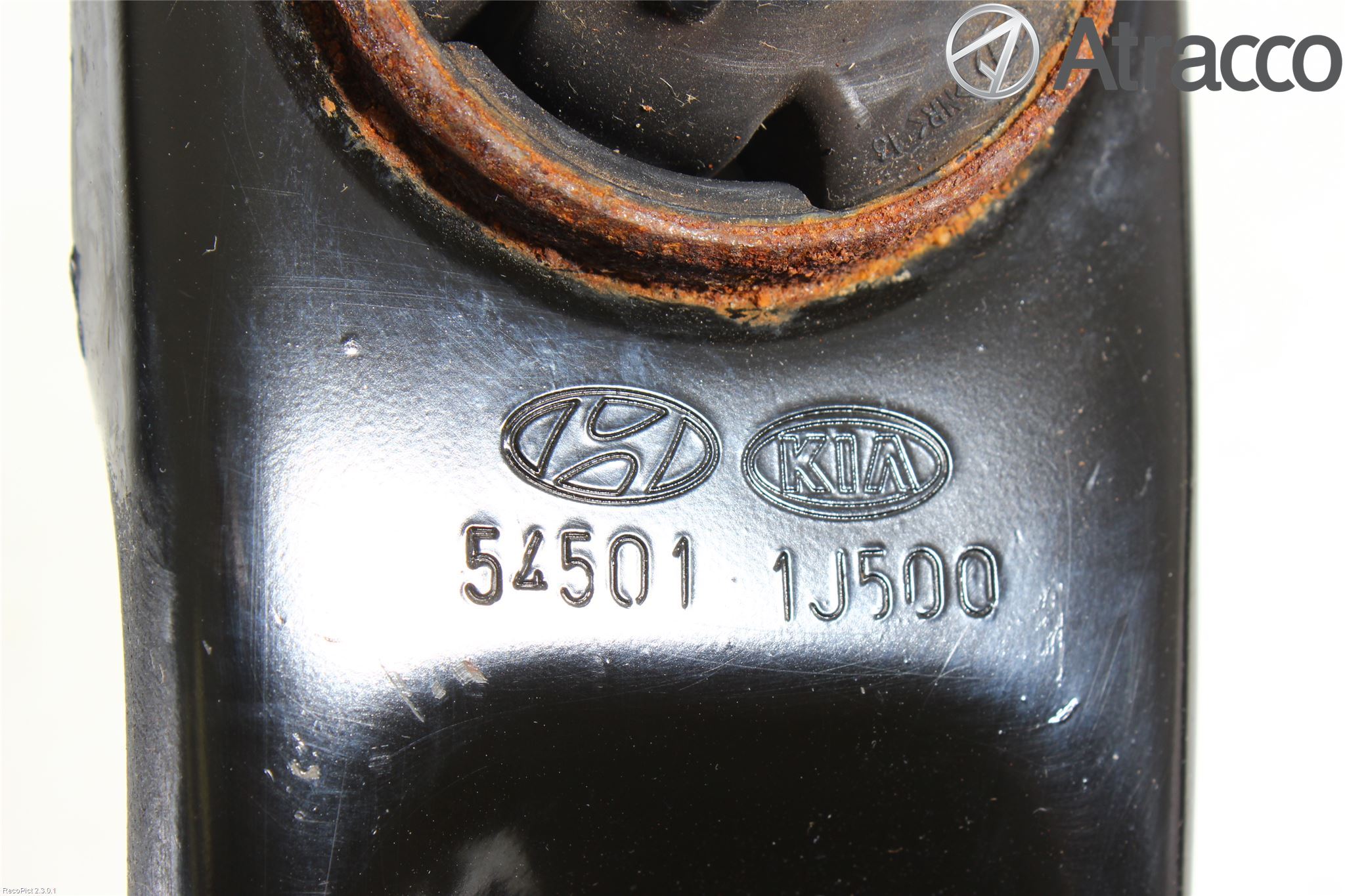 Hyundai i20 PB 09-14 Bærearm Foran Høyre Nedre
