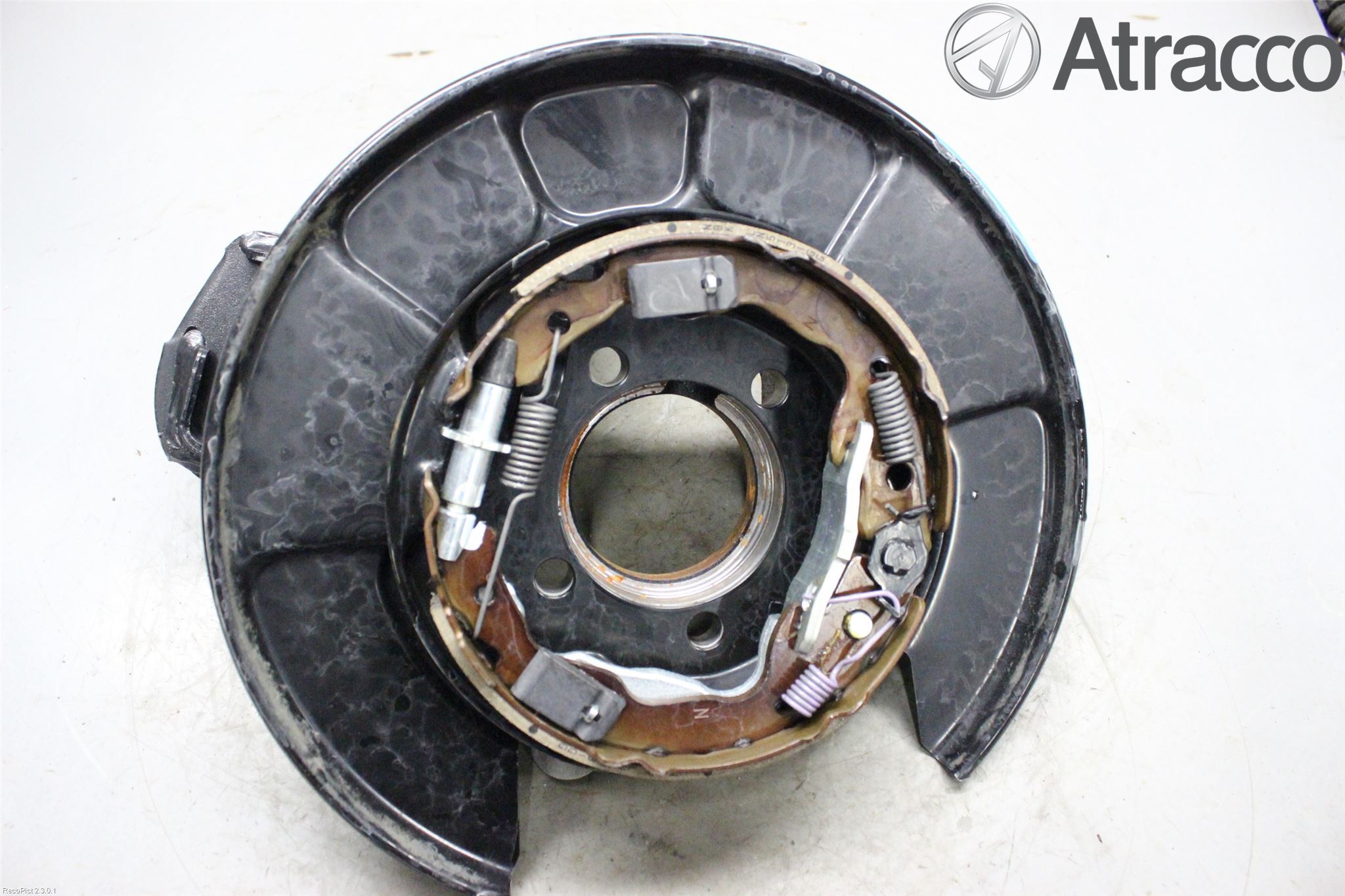 Toyota RAV4 13-18 Spindel Vb