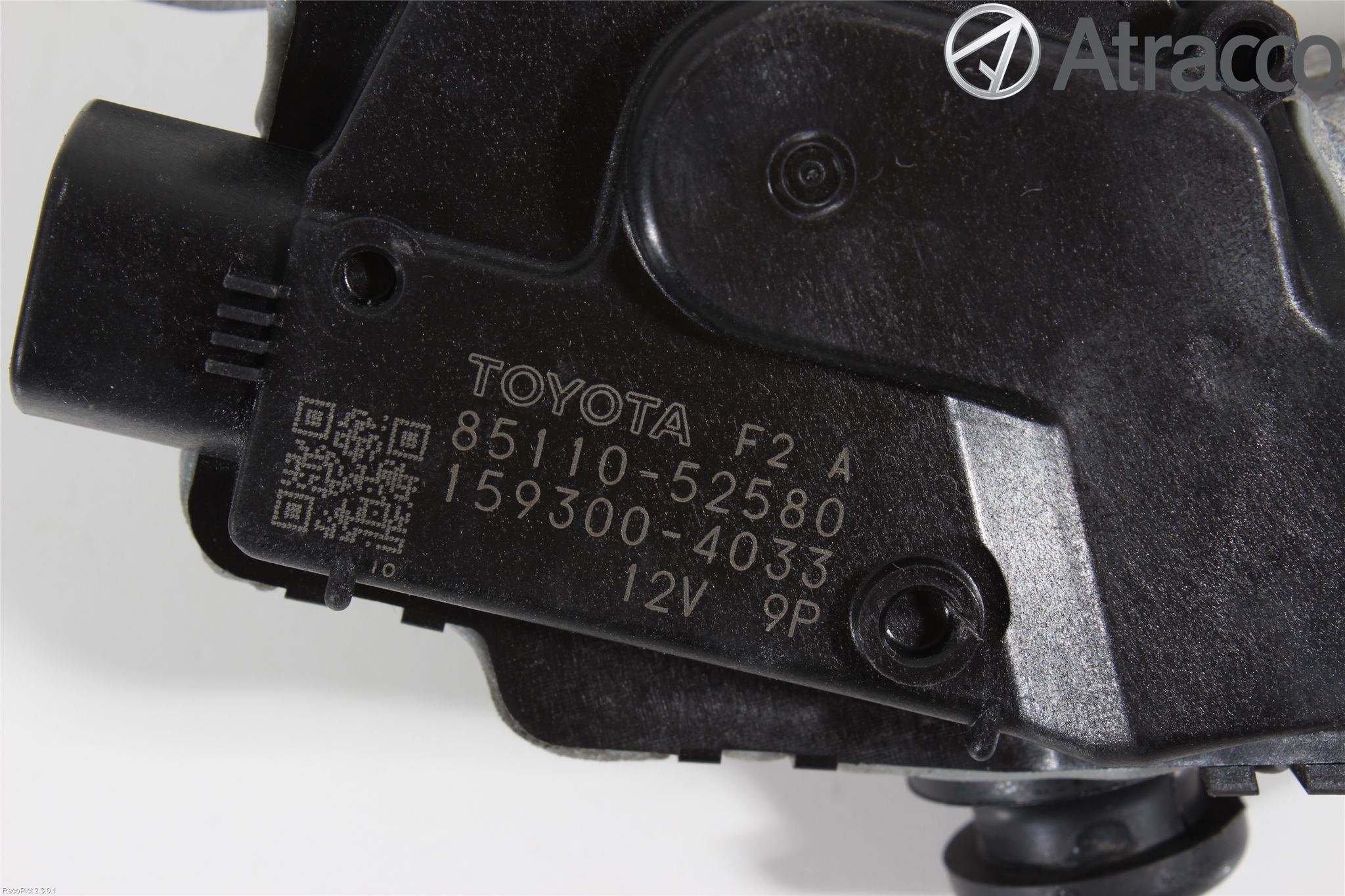 Toyota VERSO-S 11-16 Viskermotor Frontrute