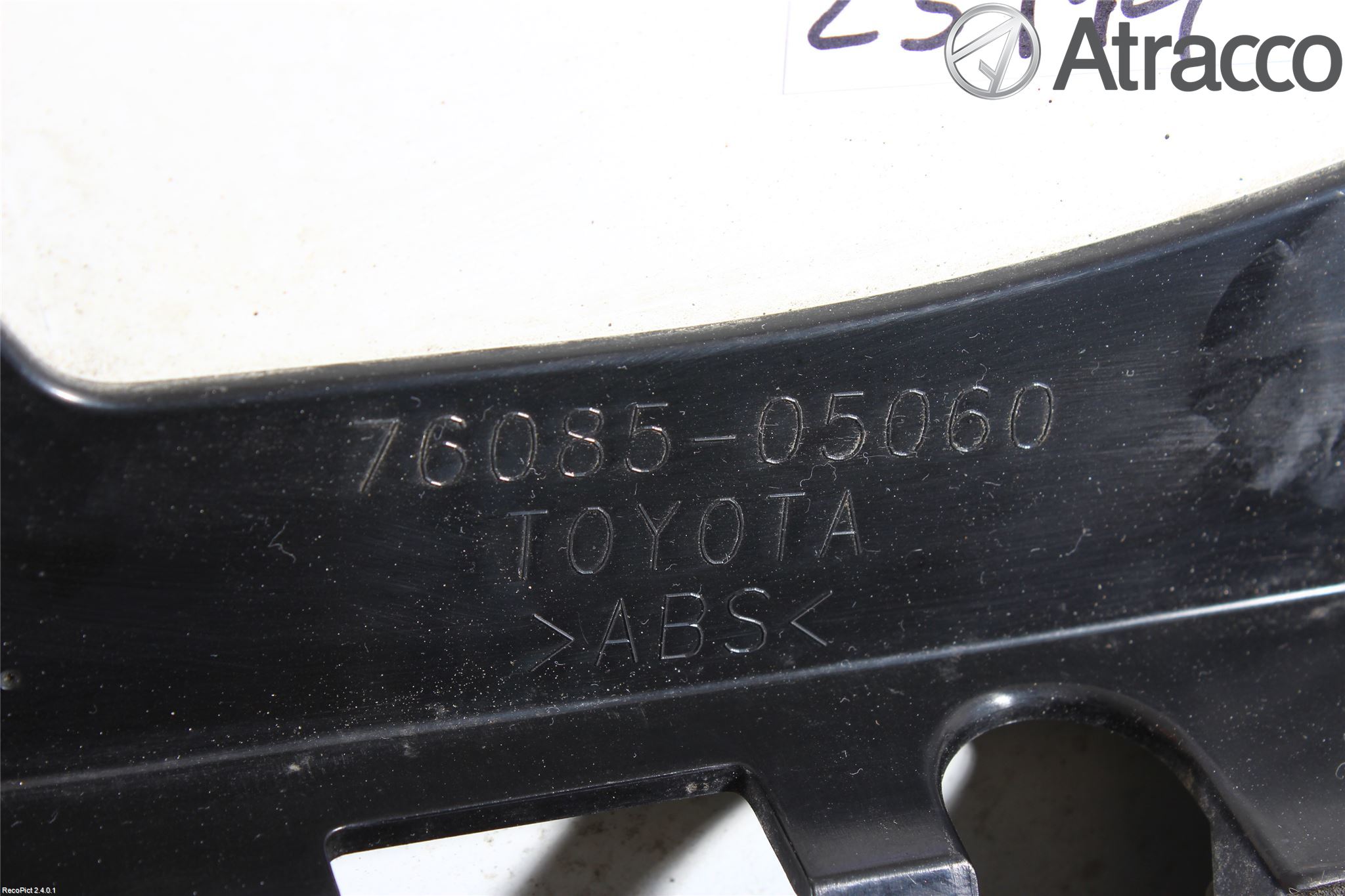 Toyota AVENSIS 09-15 Spoiler Bakluke