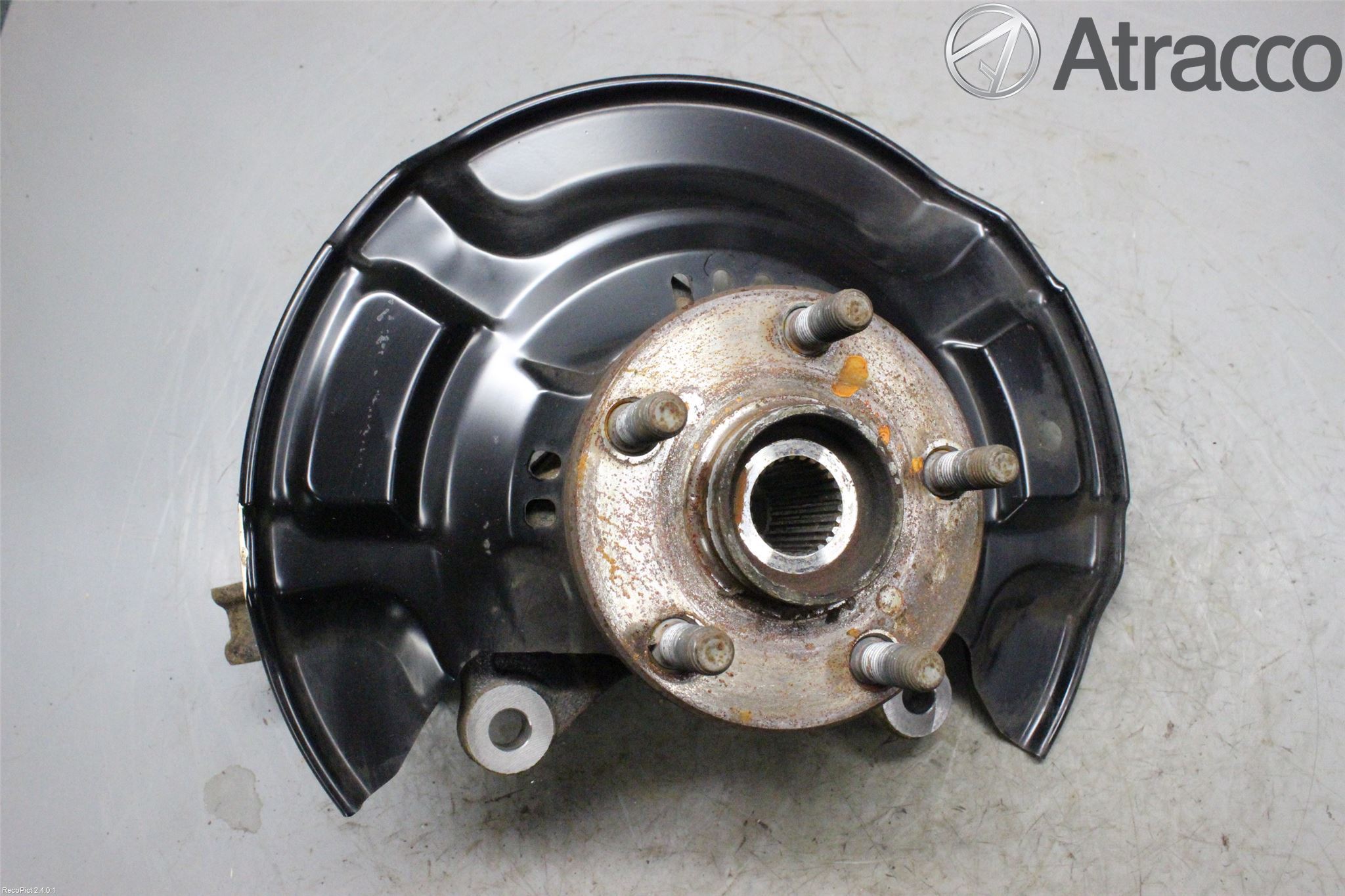 Toyota VERSO-S 11-16 Spindel Vf