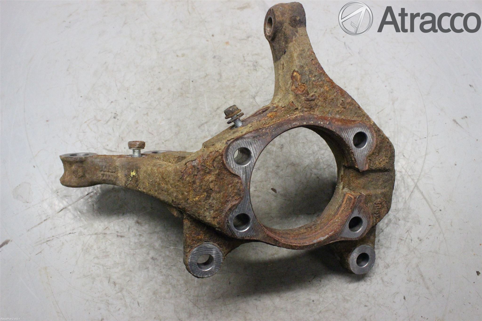 Toyota VERSO 09-18 Spindel Vf
