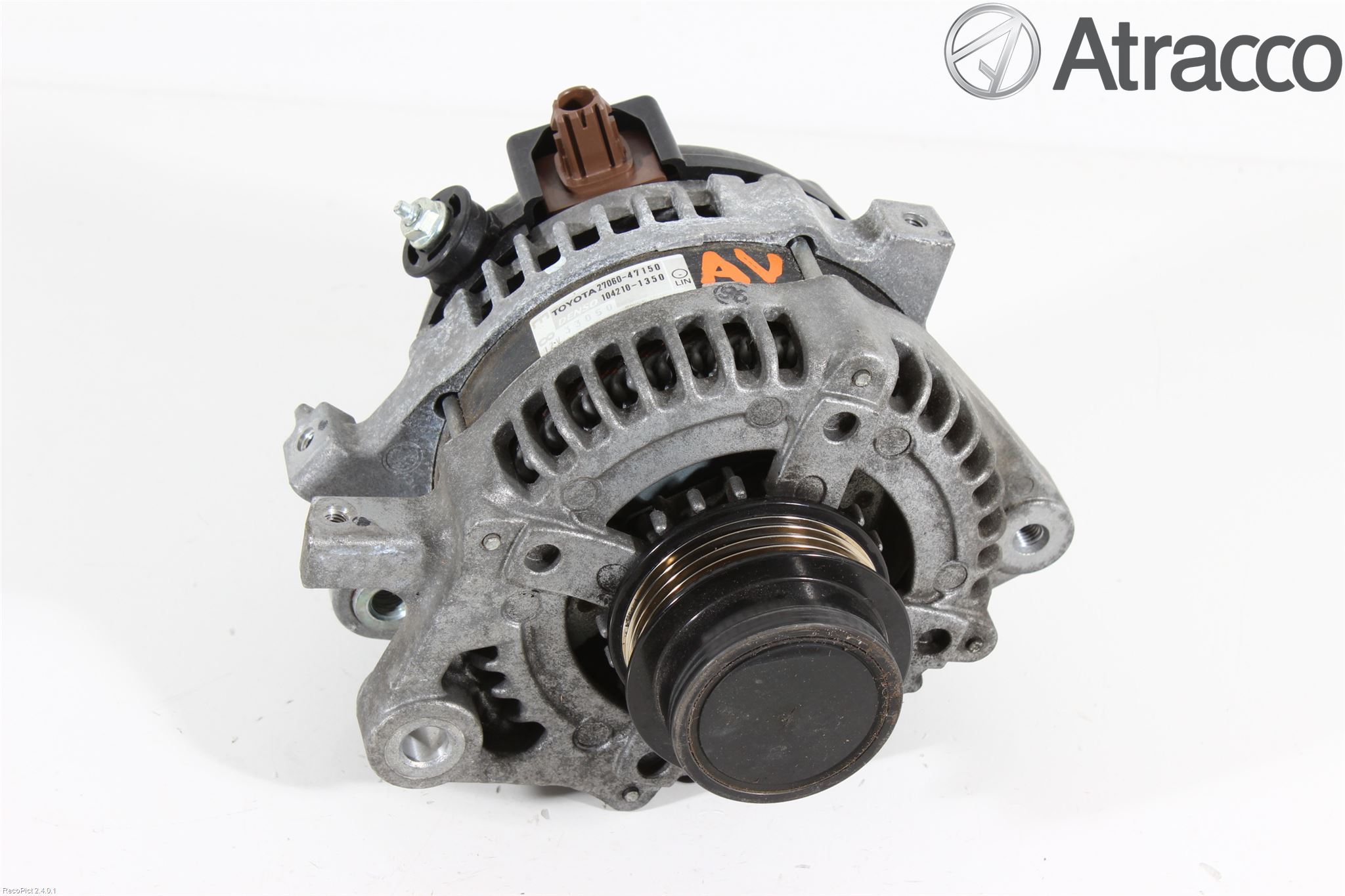 Toyota VERSO-S 11-16 Dynamo
