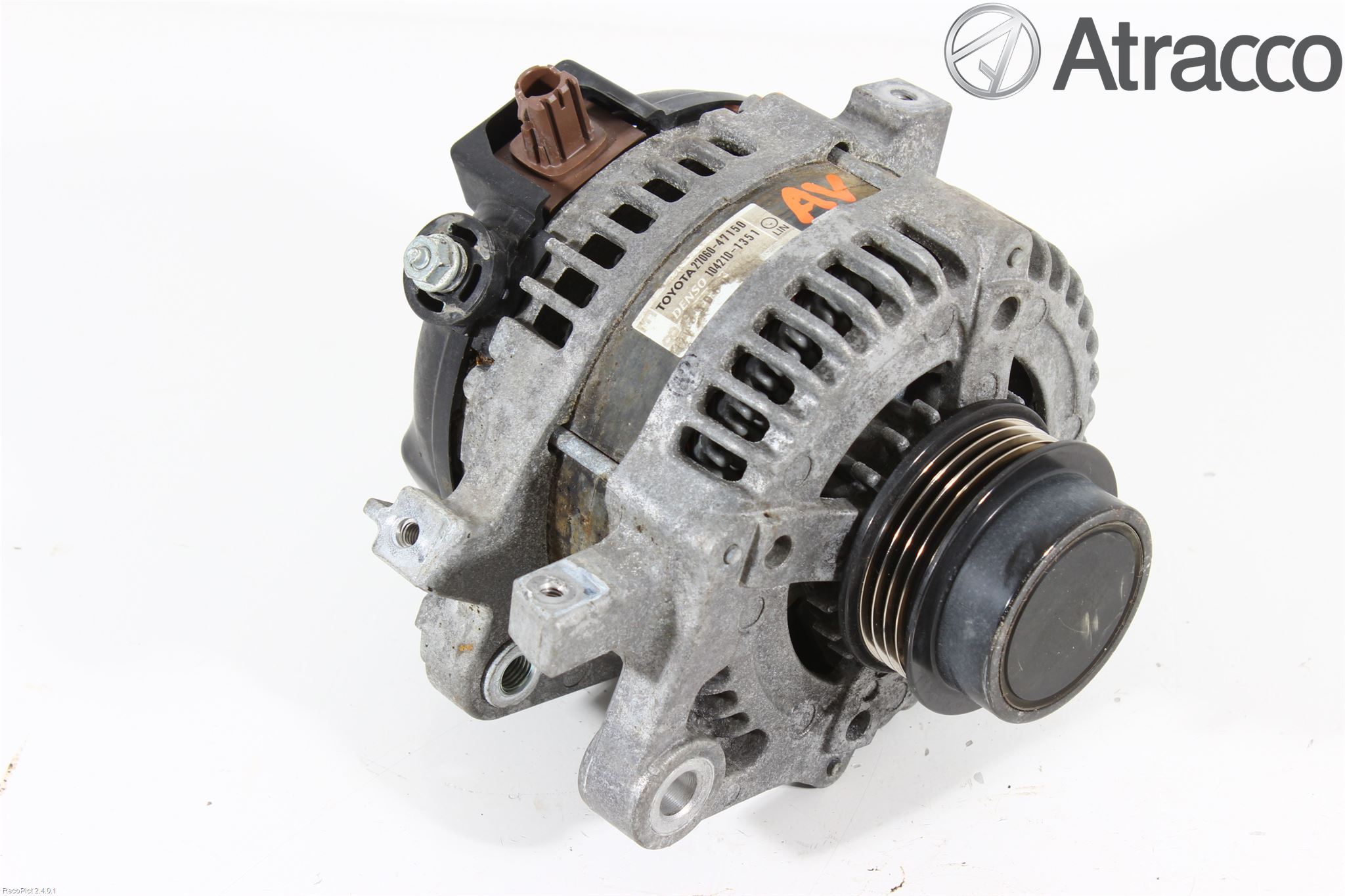 Toyota VERSO-S 11-16 Dynamo