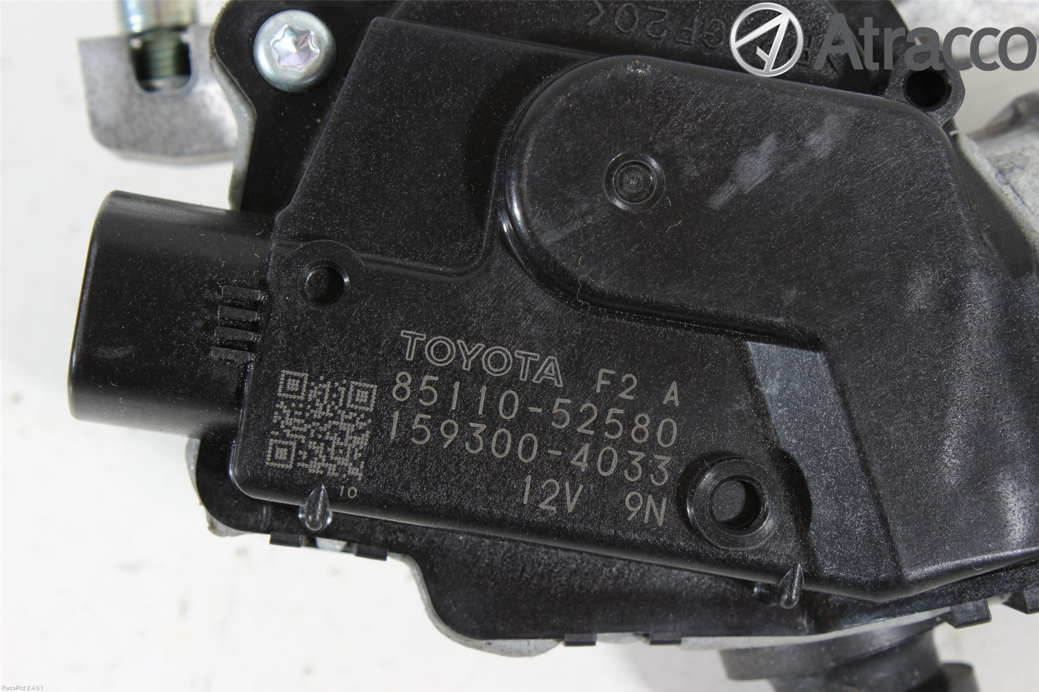 Toyota VERSO-S 11-16 Viskermotor Frontrute