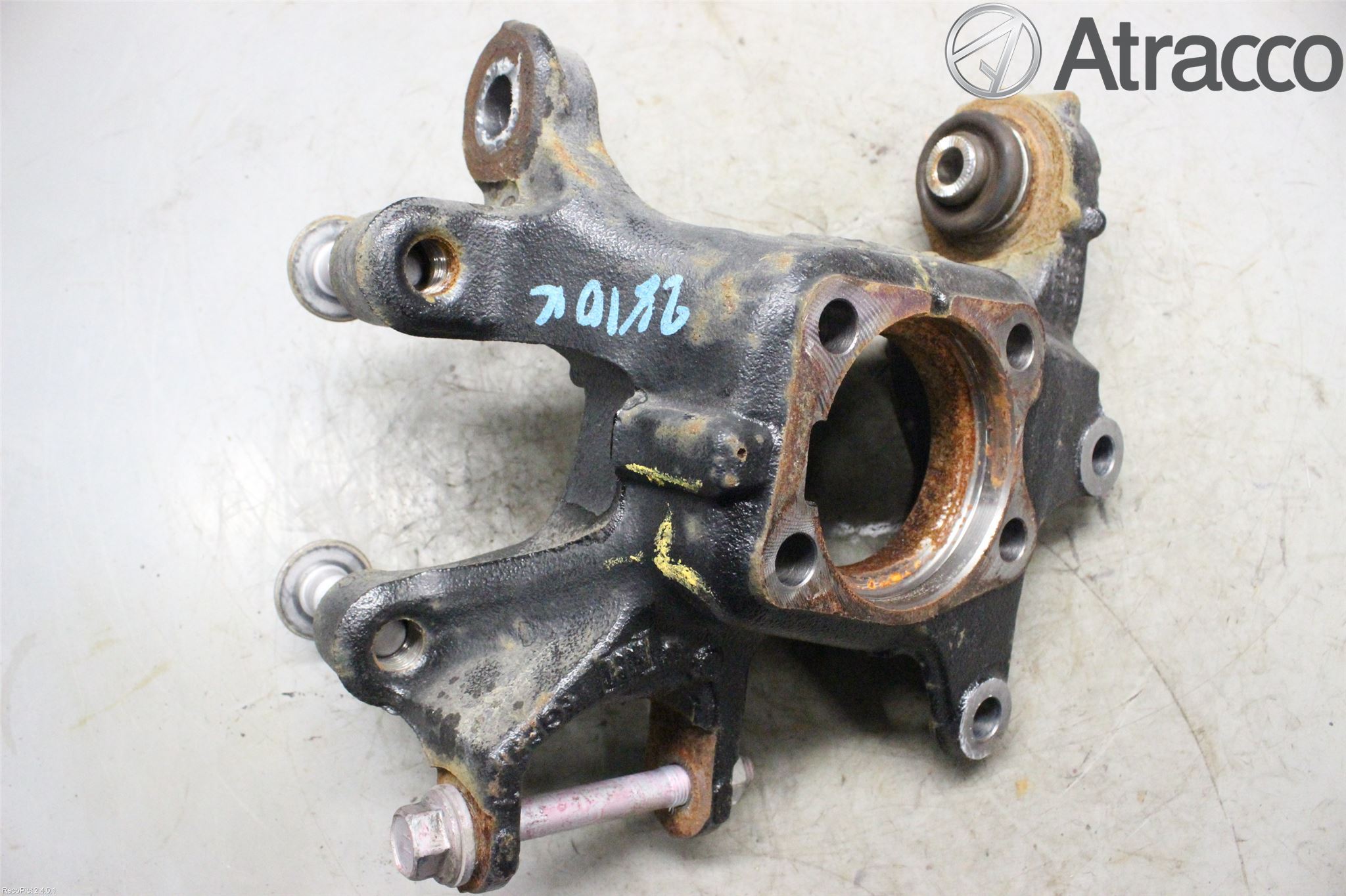 Toyota AVENSIS 09-15 Spindel Hb