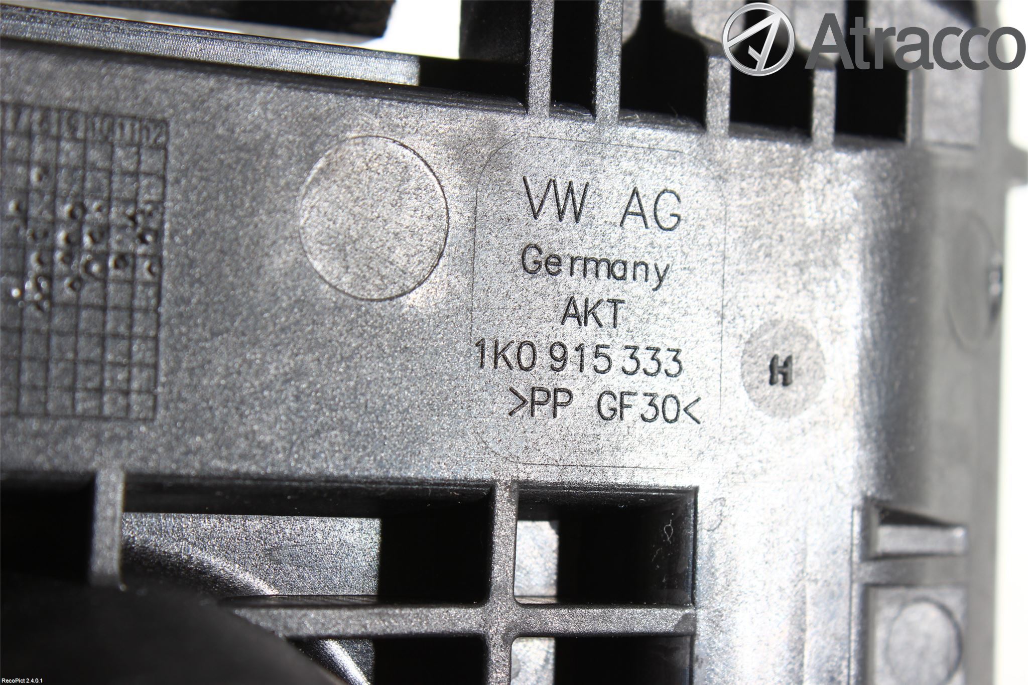 Volkswagen VW CADDY 11-15 Batterikasse - Feste - Holder