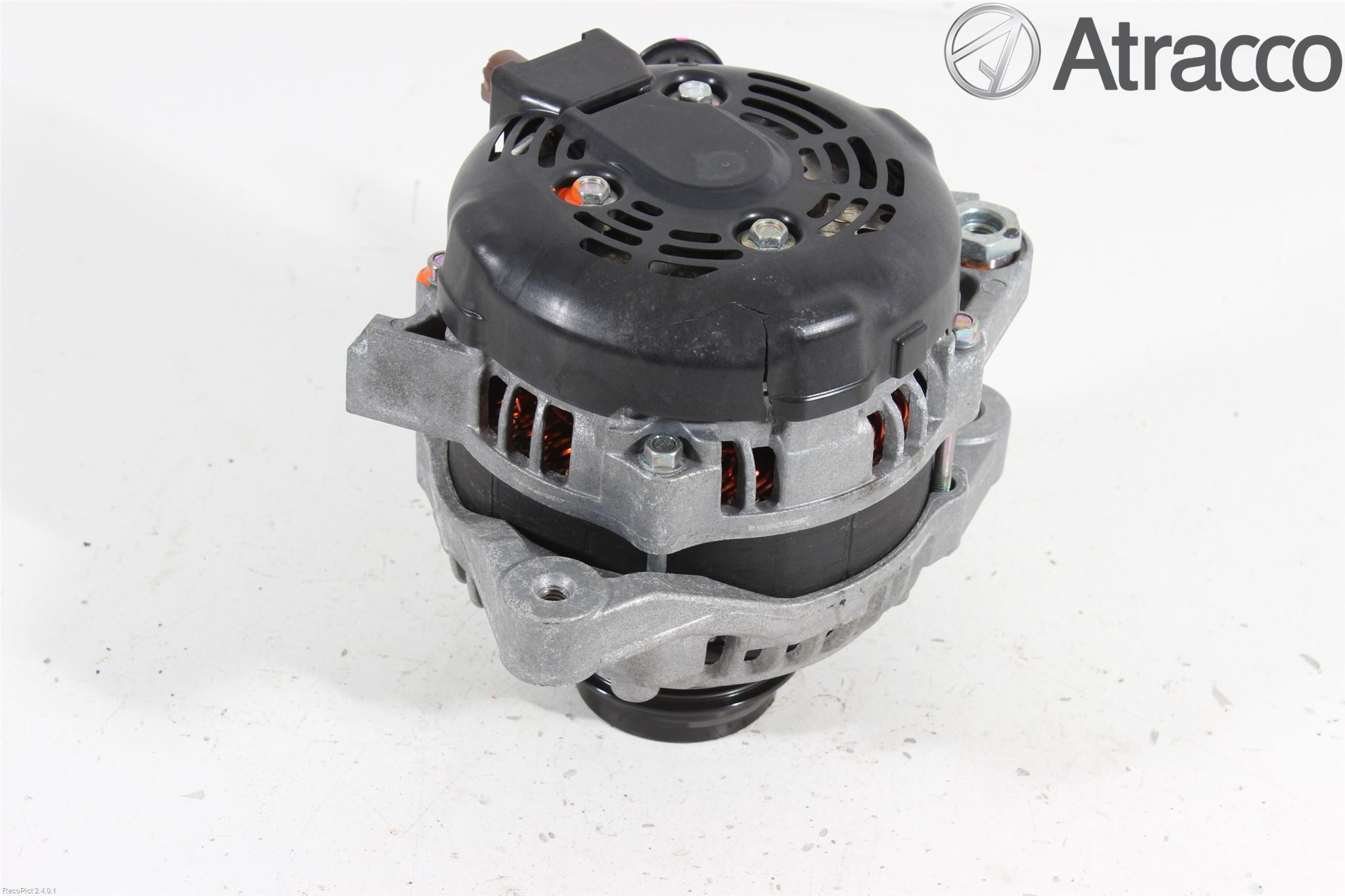 Toyota YARIS XP130 12-14 Dynamo