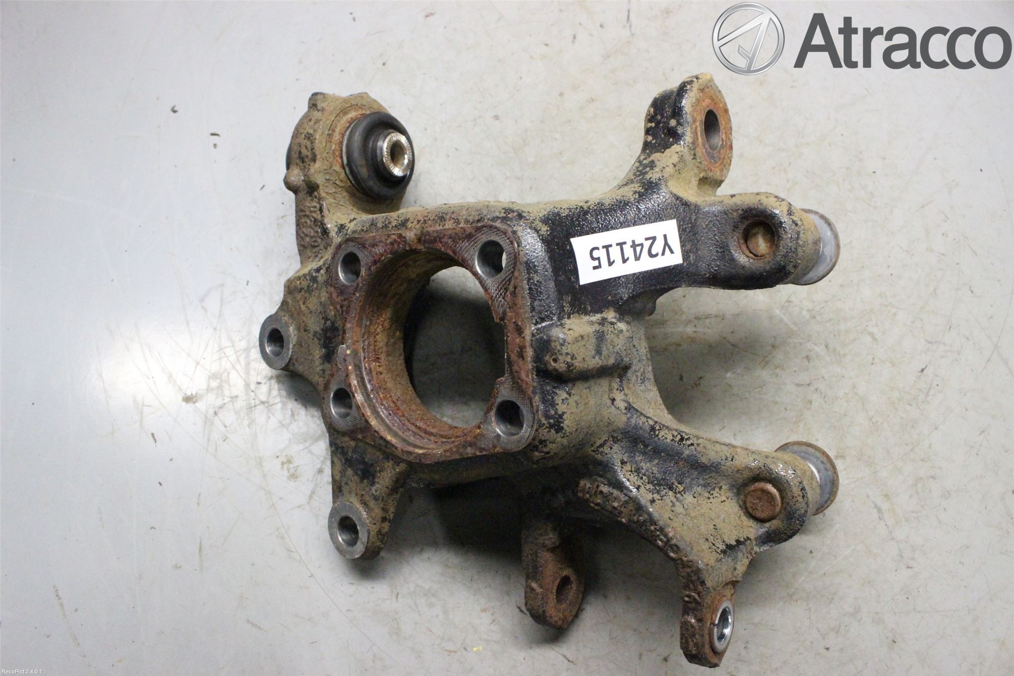 Toyota AVENSIS 09-15 Spindel Vb