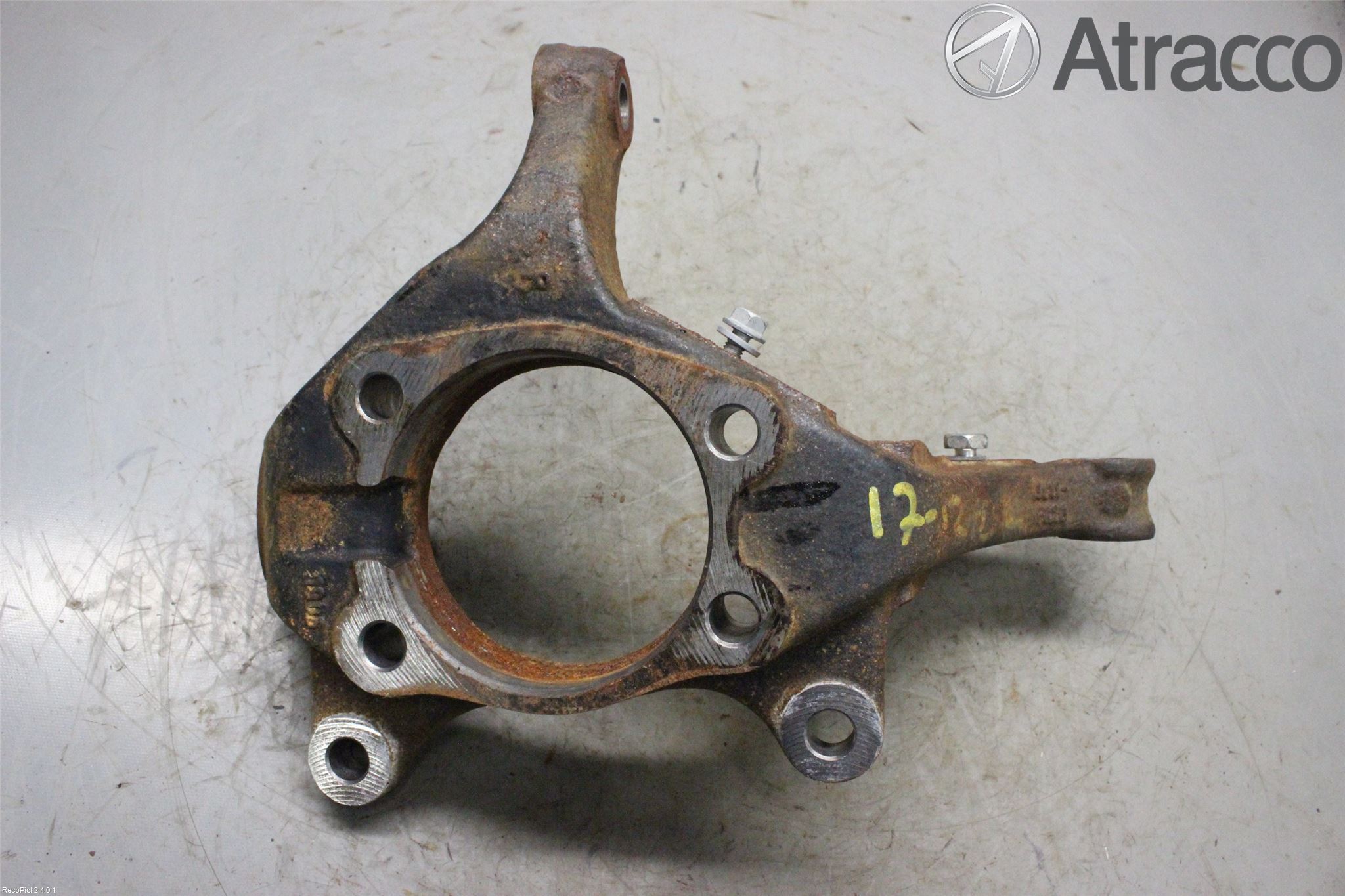 Toyota VERSO 09-18 Spindel Hf