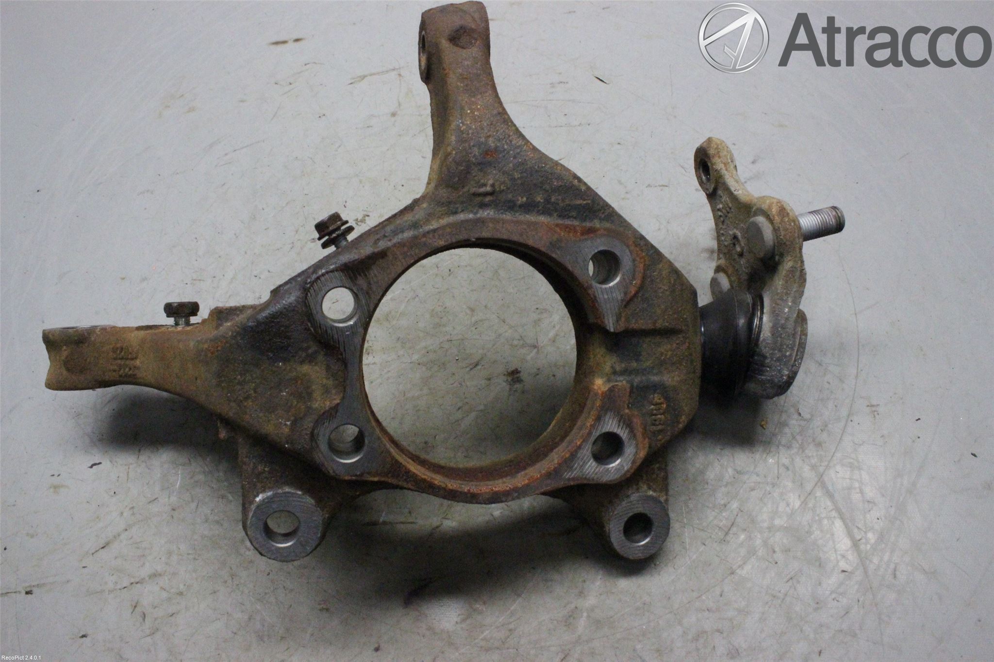 Toyota VERSO 09-18 Spindel Vf