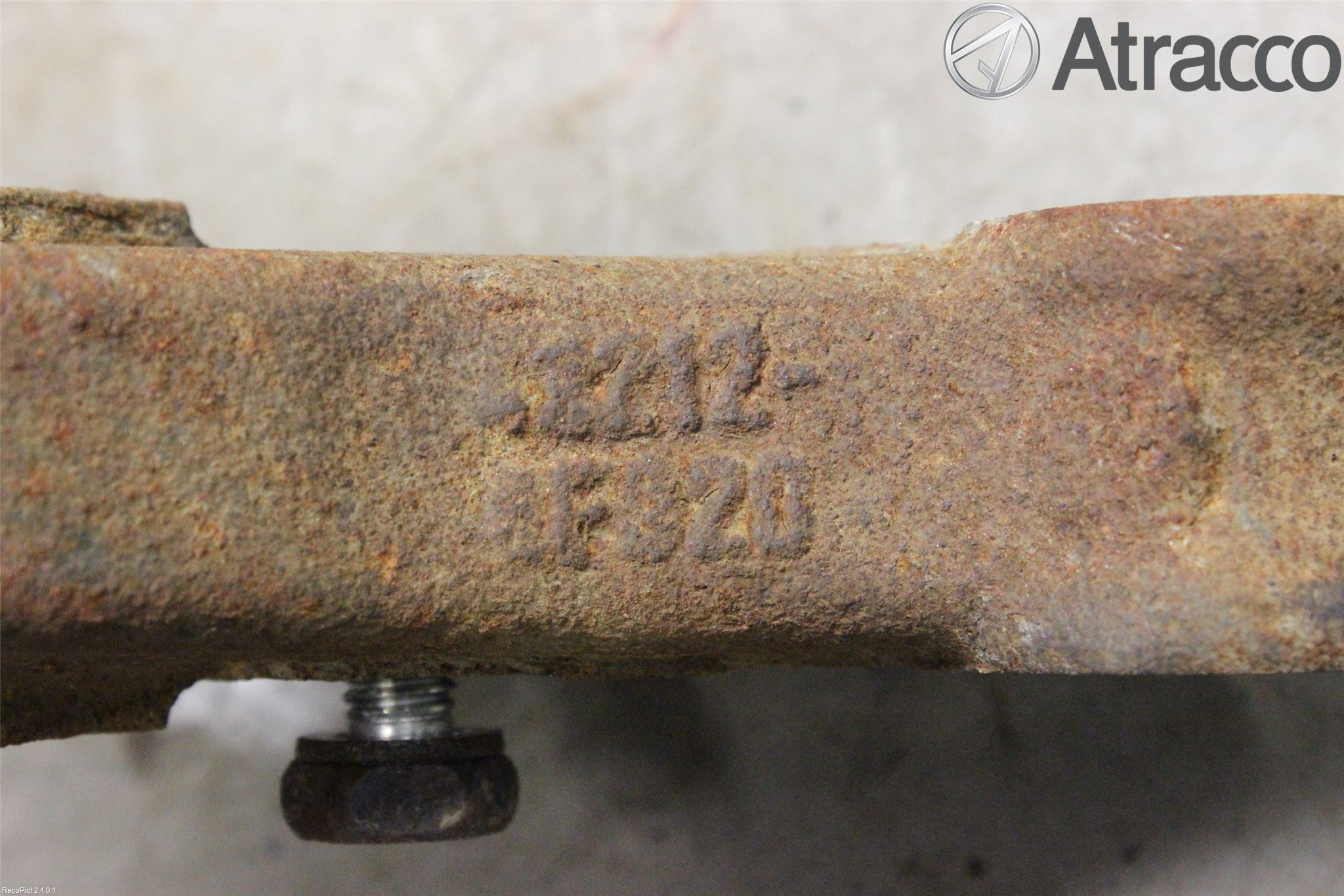 Toyota VERSO 09-18 Spindel Vf