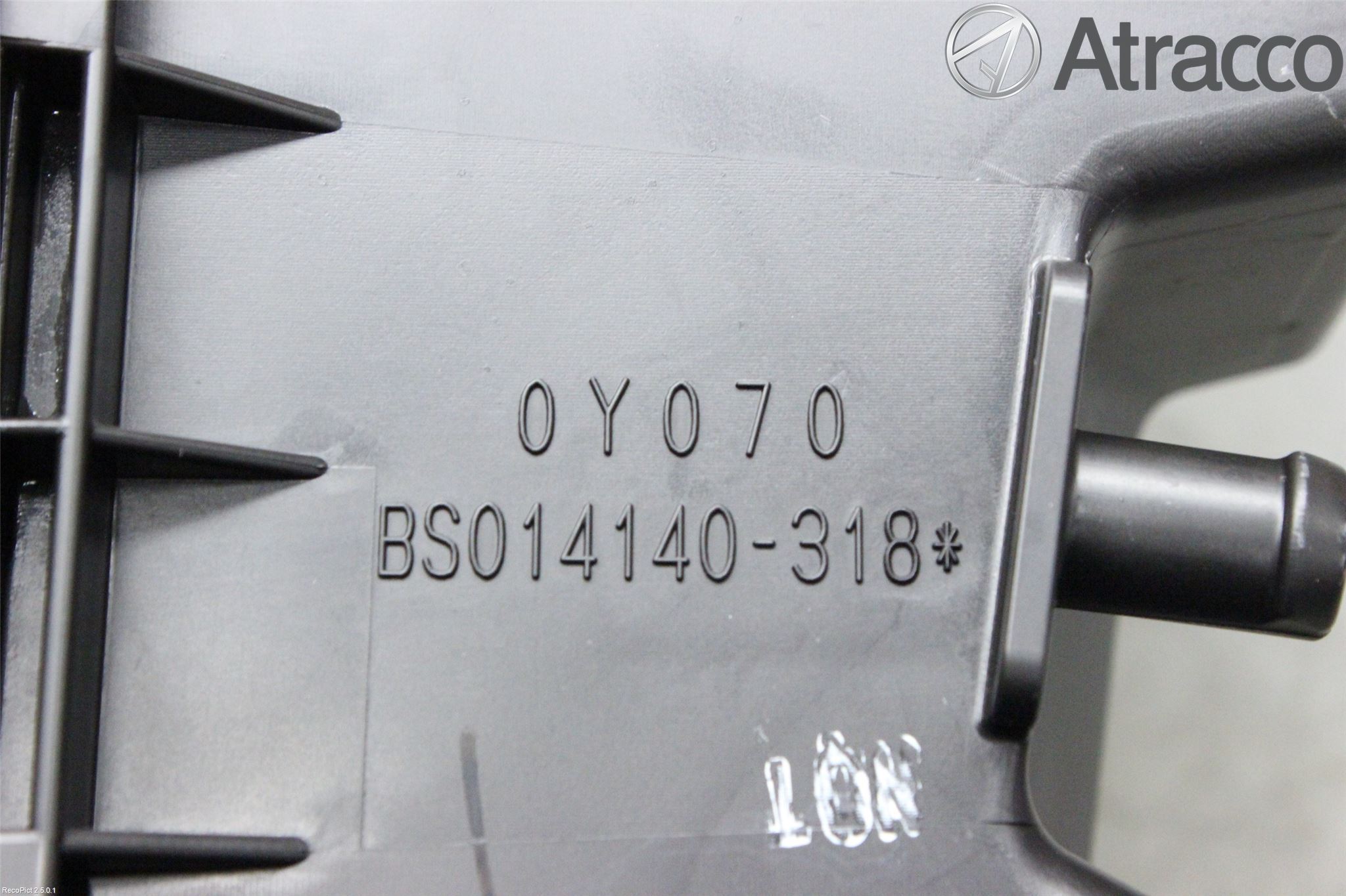 Toyota YARIS XP130 12-14 Luftfilter Boks