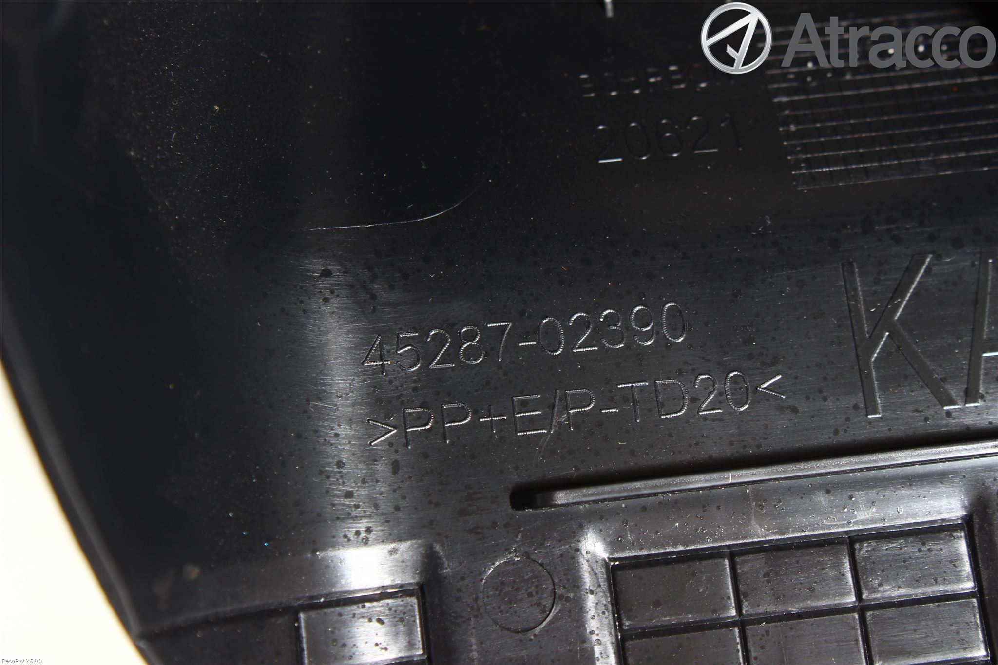Toyota AURIS 13-19 Rattdeksel - Deksler
