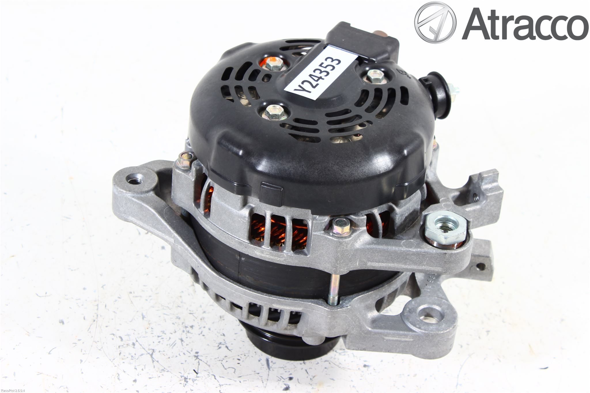 Toyota YARIS XP130 12-14 Dynamo