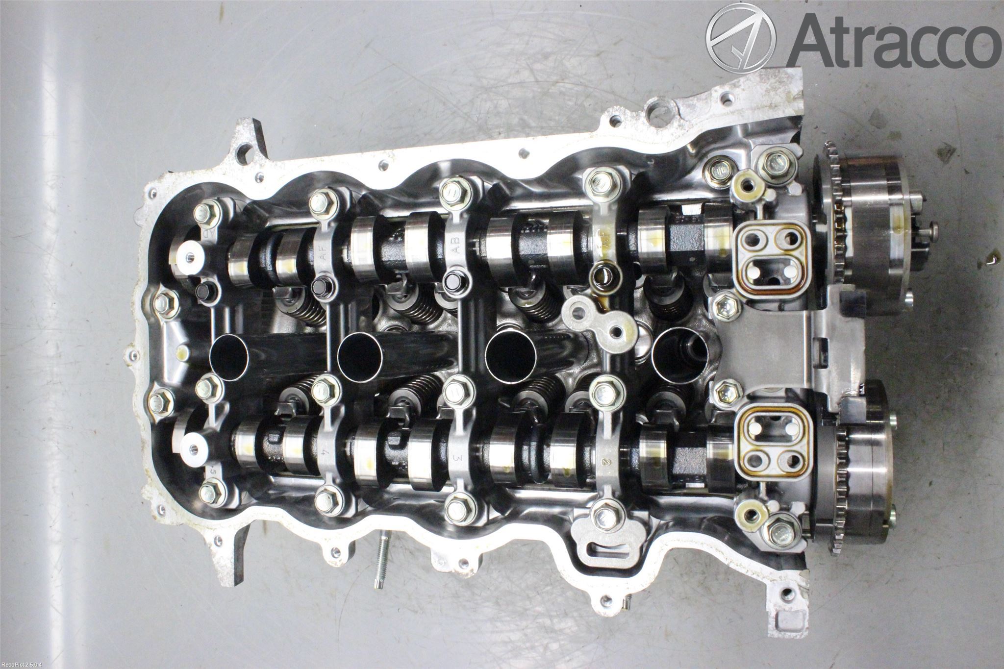 Toyota YARIS XP90 06-11 Topplokk Bensin