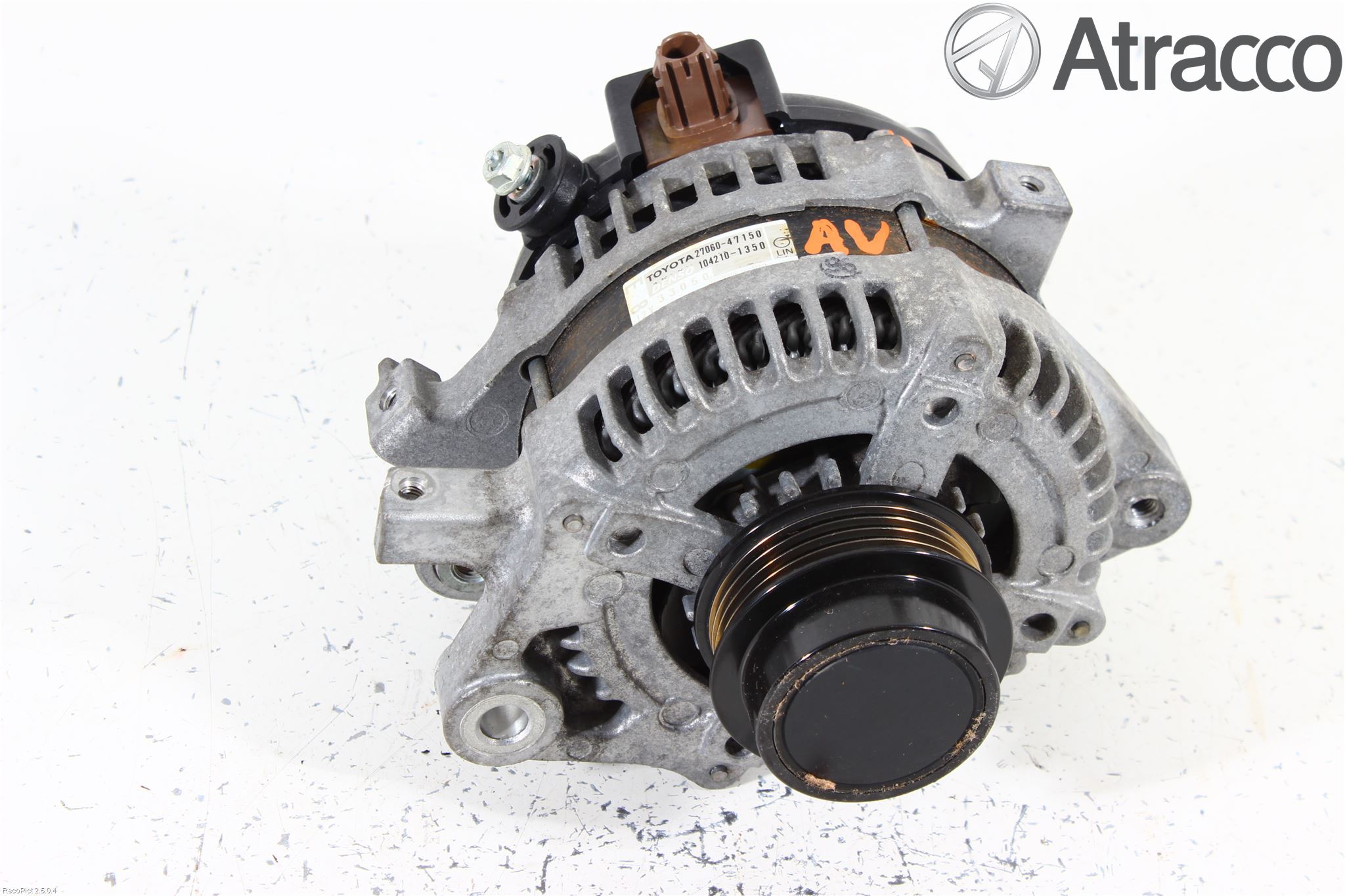 Toyota VERSO-S 11-16 Dynamo