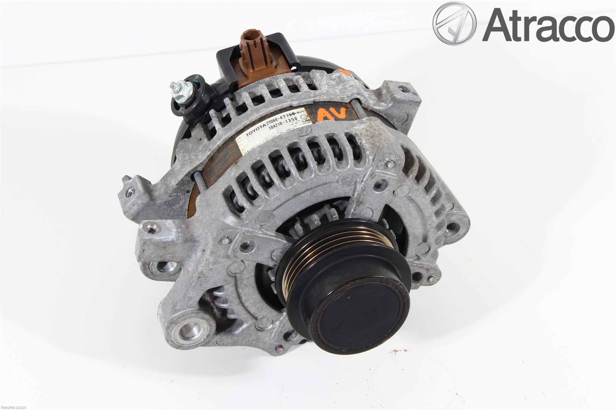 Toyota VERSO-S 11-16 Dynamo