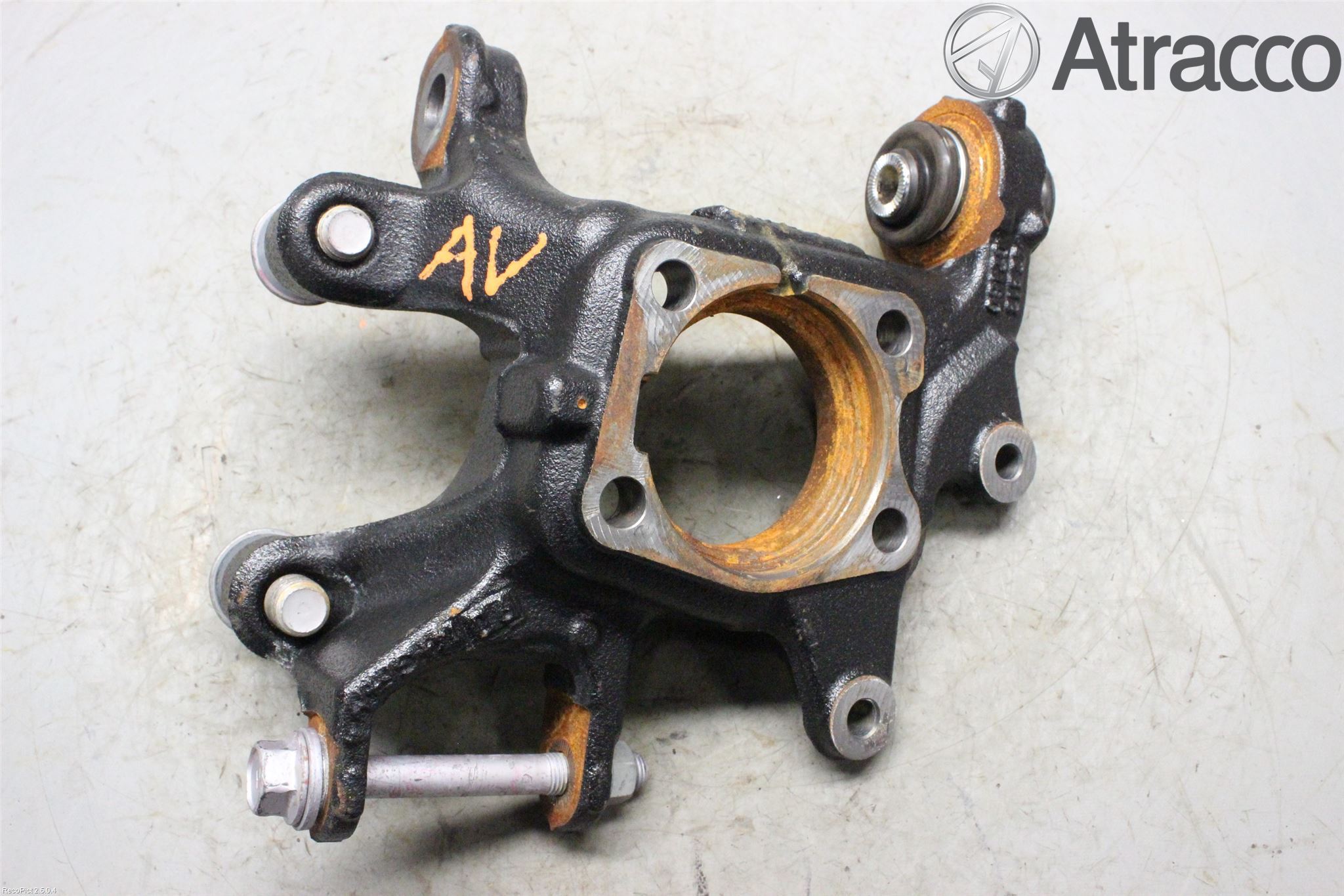 Toyota AURIS 13-19 Spindel Hb
