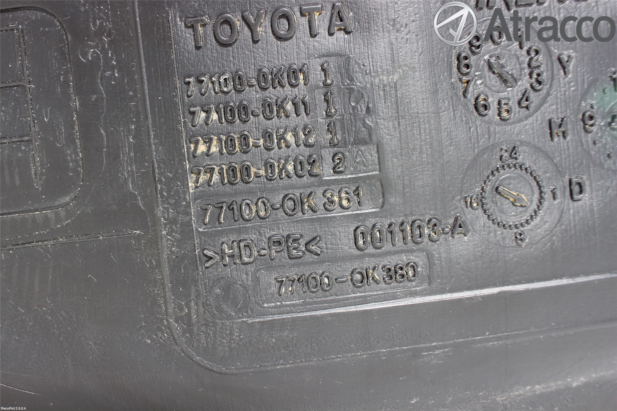 Toyota HILUX 05-16 Drivstofftank Diesel
