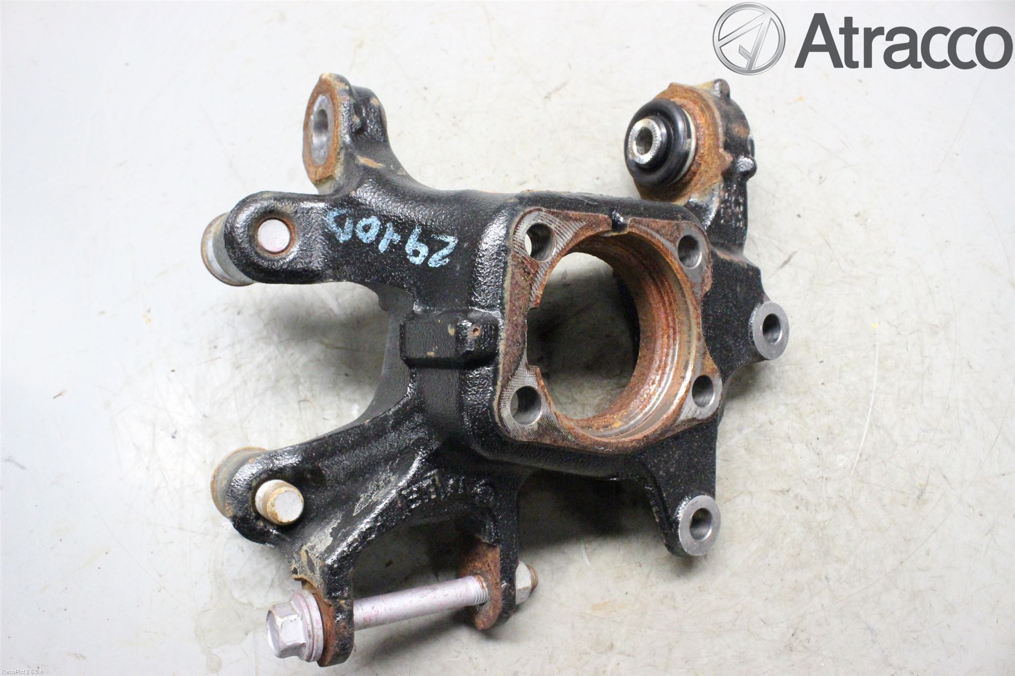 Toyota AVENSIS 09-15 Spindel Hb