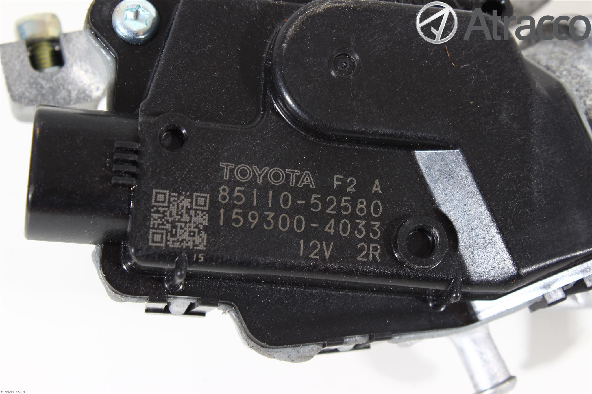Toyota VERSO-S 11-16 Viskermotor Frontrute