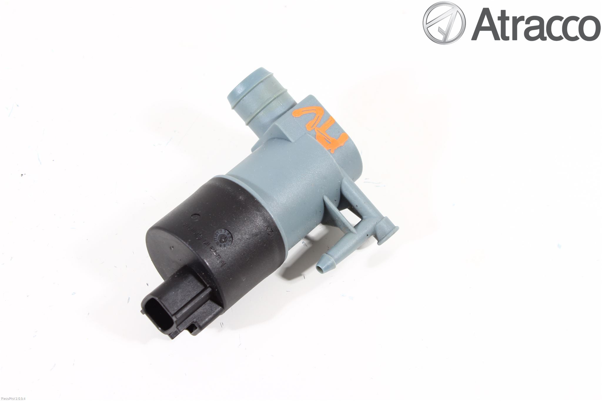 Toyota YARIS XP130 12-14 Spylerpumpe Frontrute