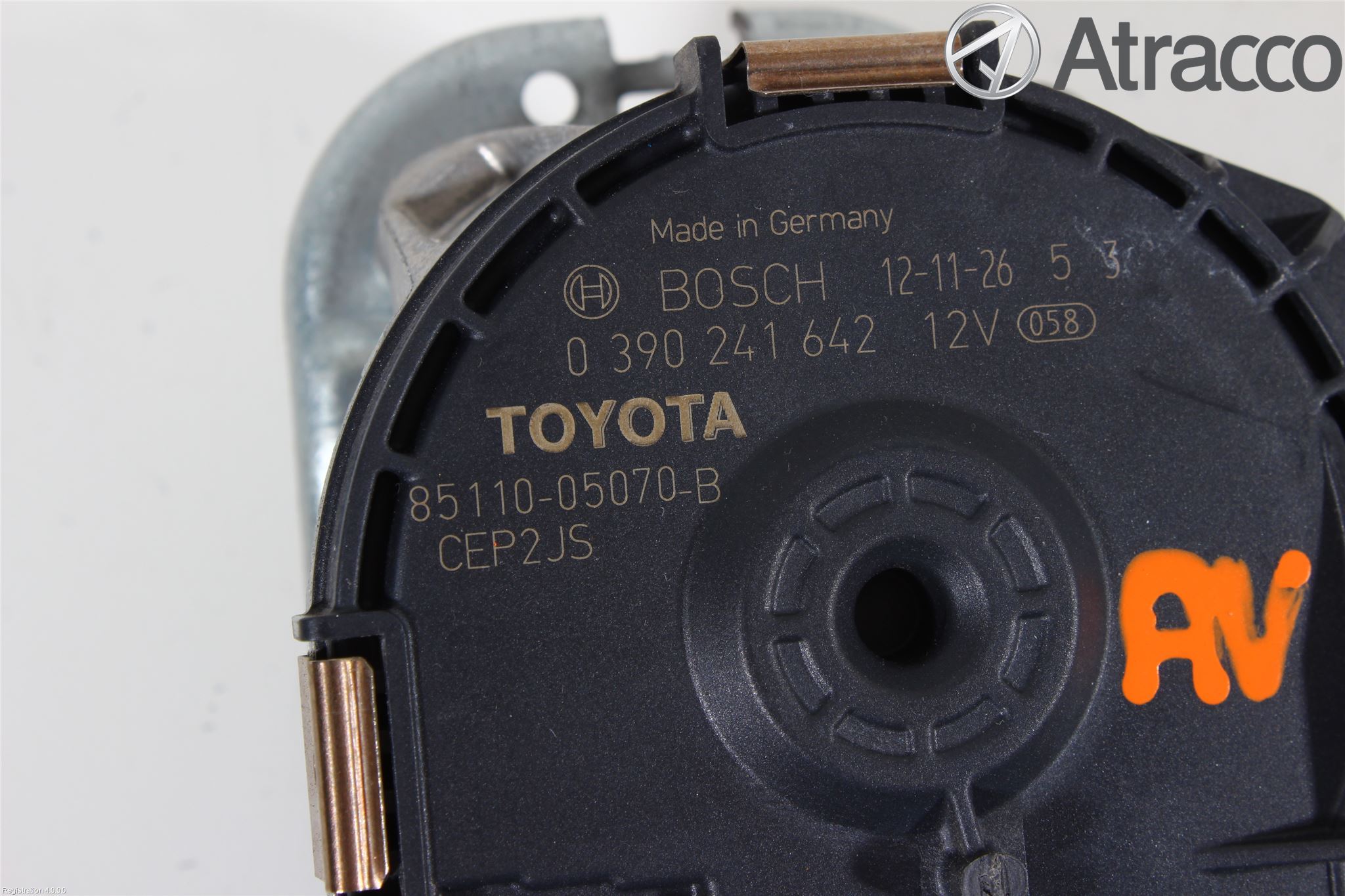 Toyota AVENSIS 09-15 Viskermotor Frontrute