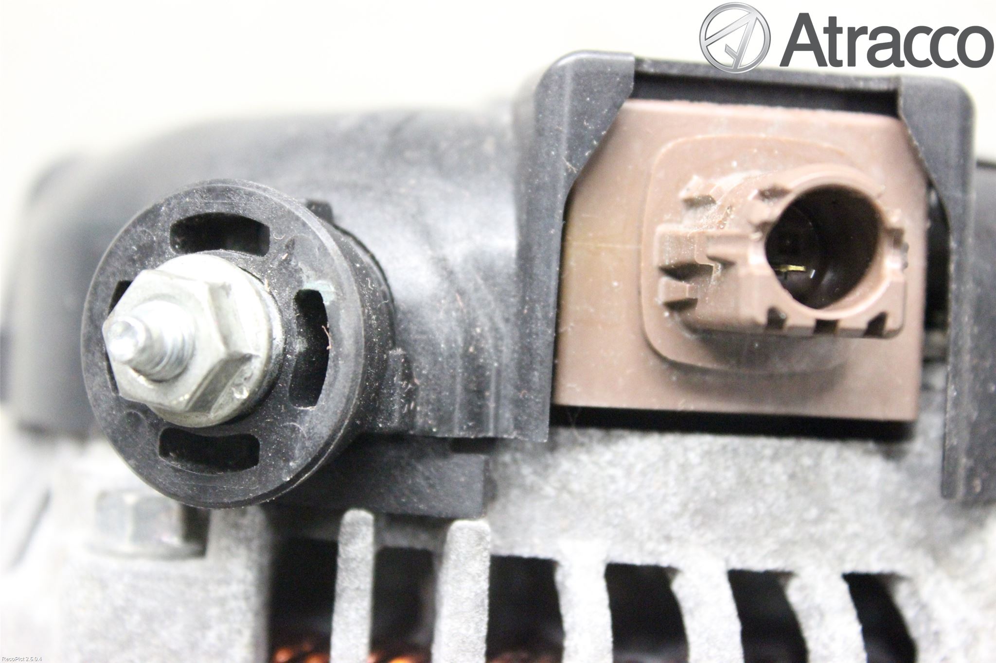 Toyota YARIS XP130 12-14 Dynamo