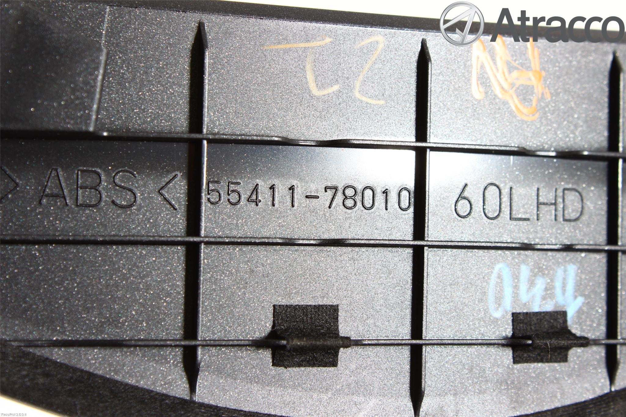 Lexus NX 300h 15-21 Innr Radio Ramme