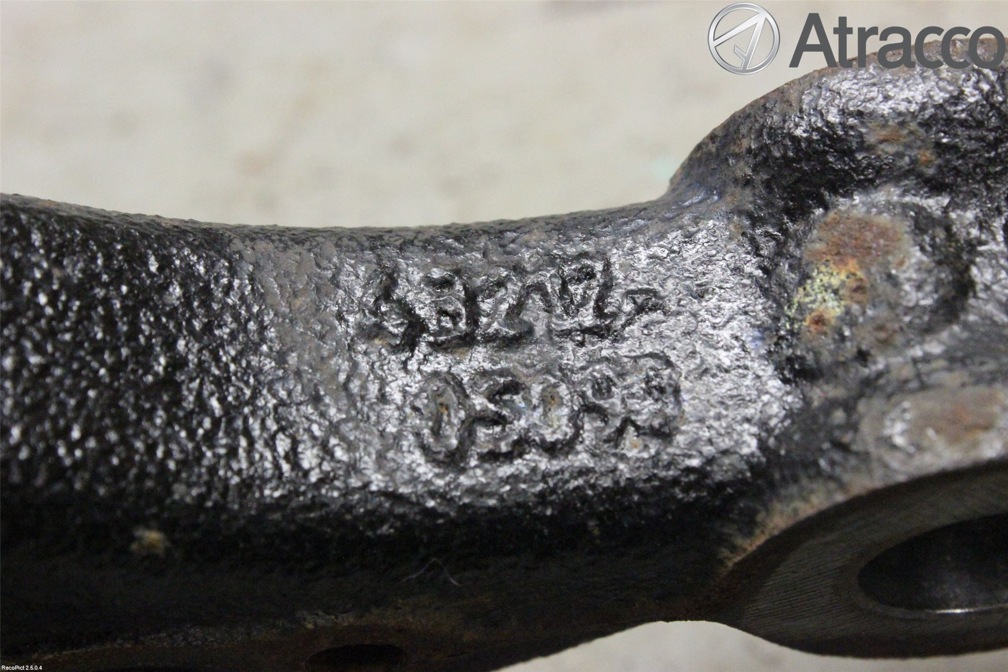 Toyota AURIS 13-19 Spindel Vf