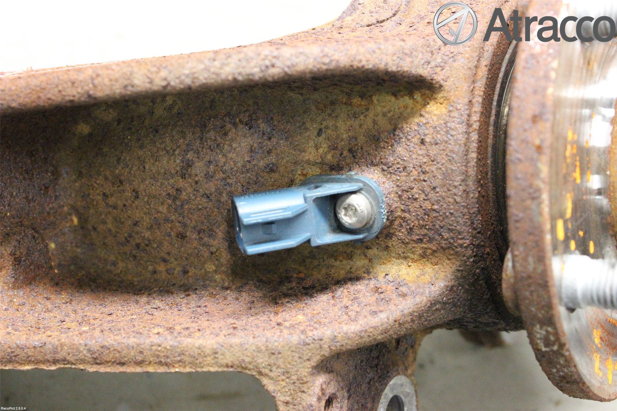 Ford FOCUS 08-11 Spindel Vf